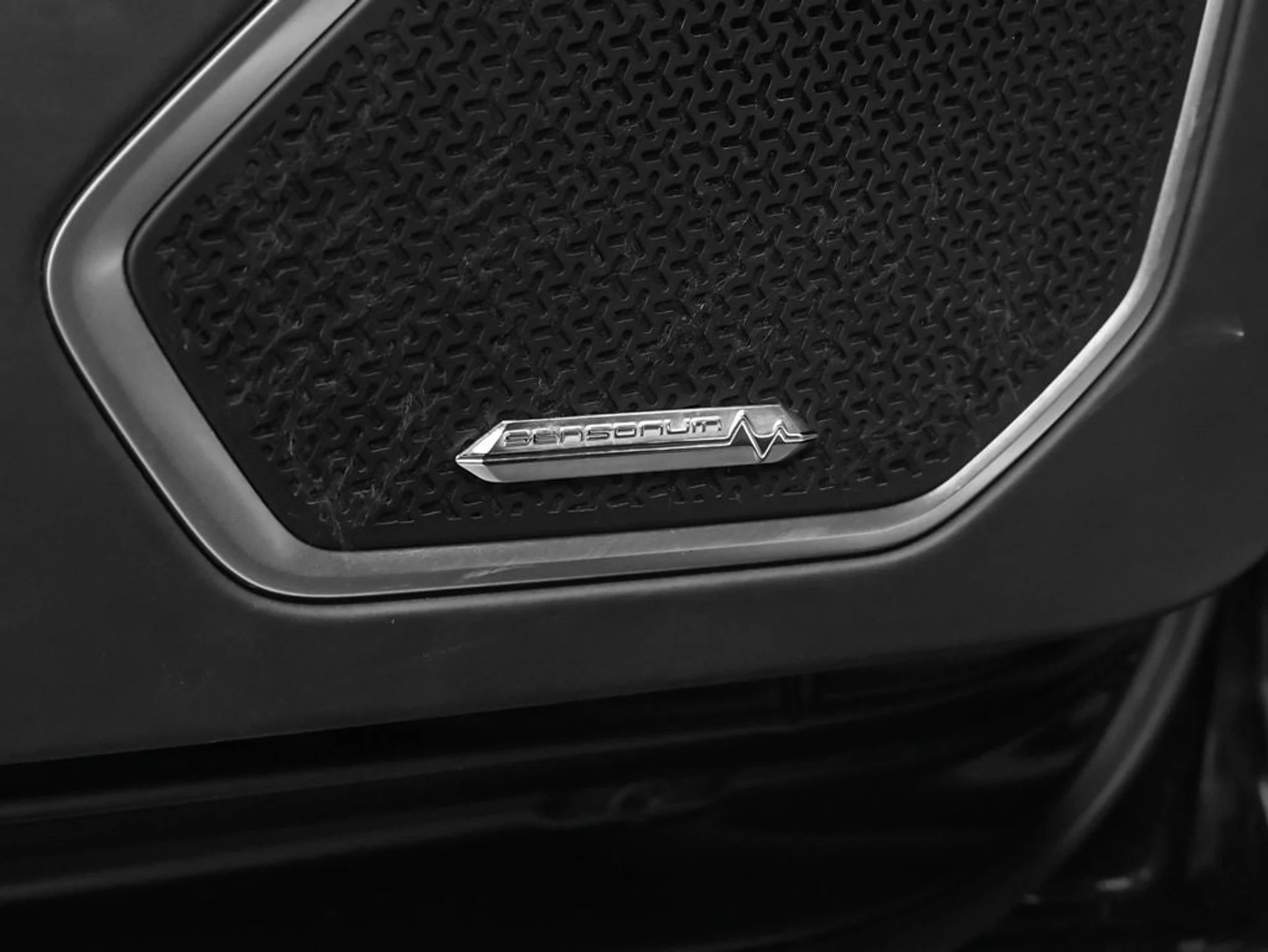 mph061_2130347288_62_991eb0cbd0