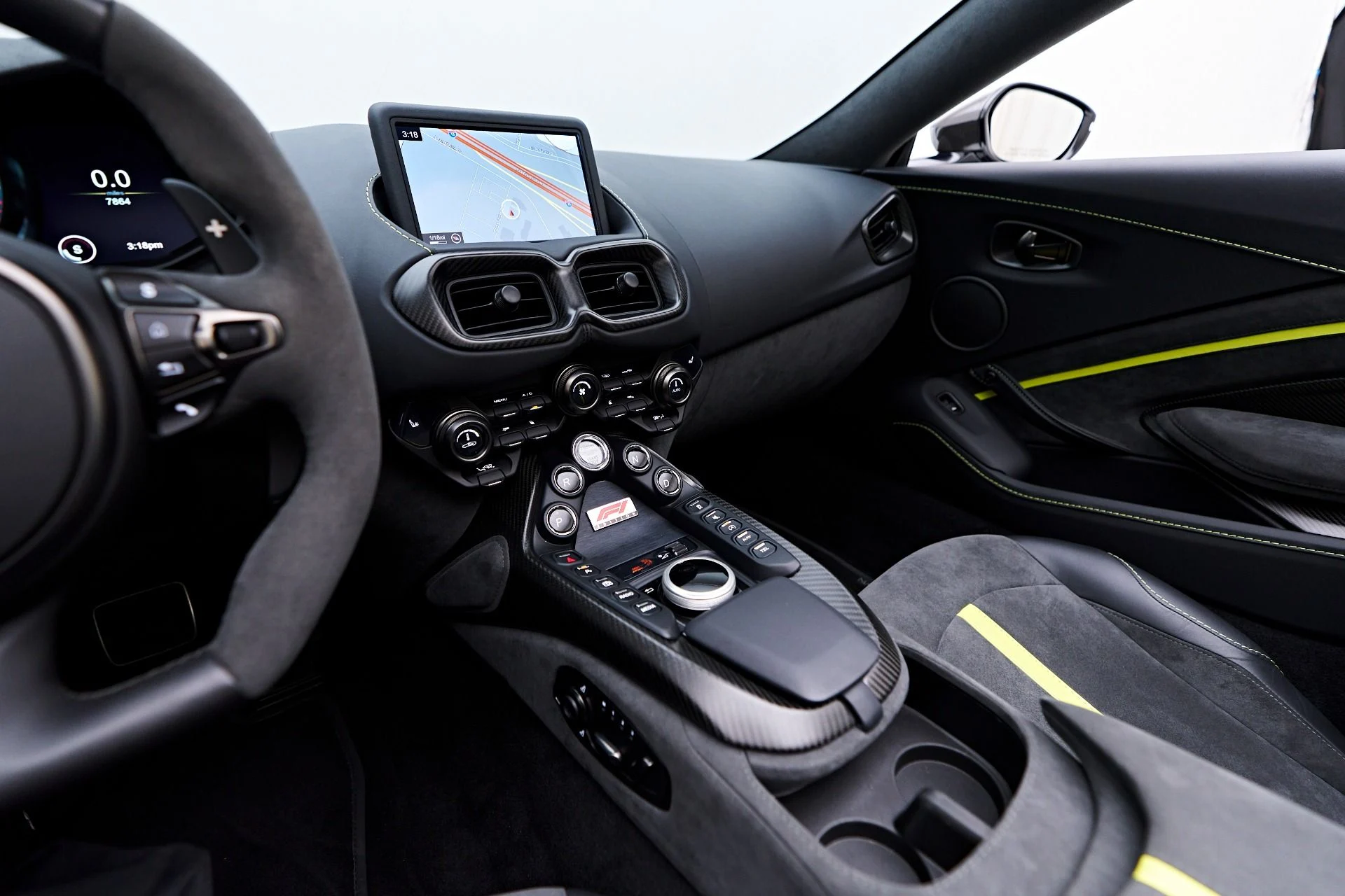 mph061_2144871301_Used_2023_Aston_Martin_Vantage_F1_Edition_1754013179_6ad0204139