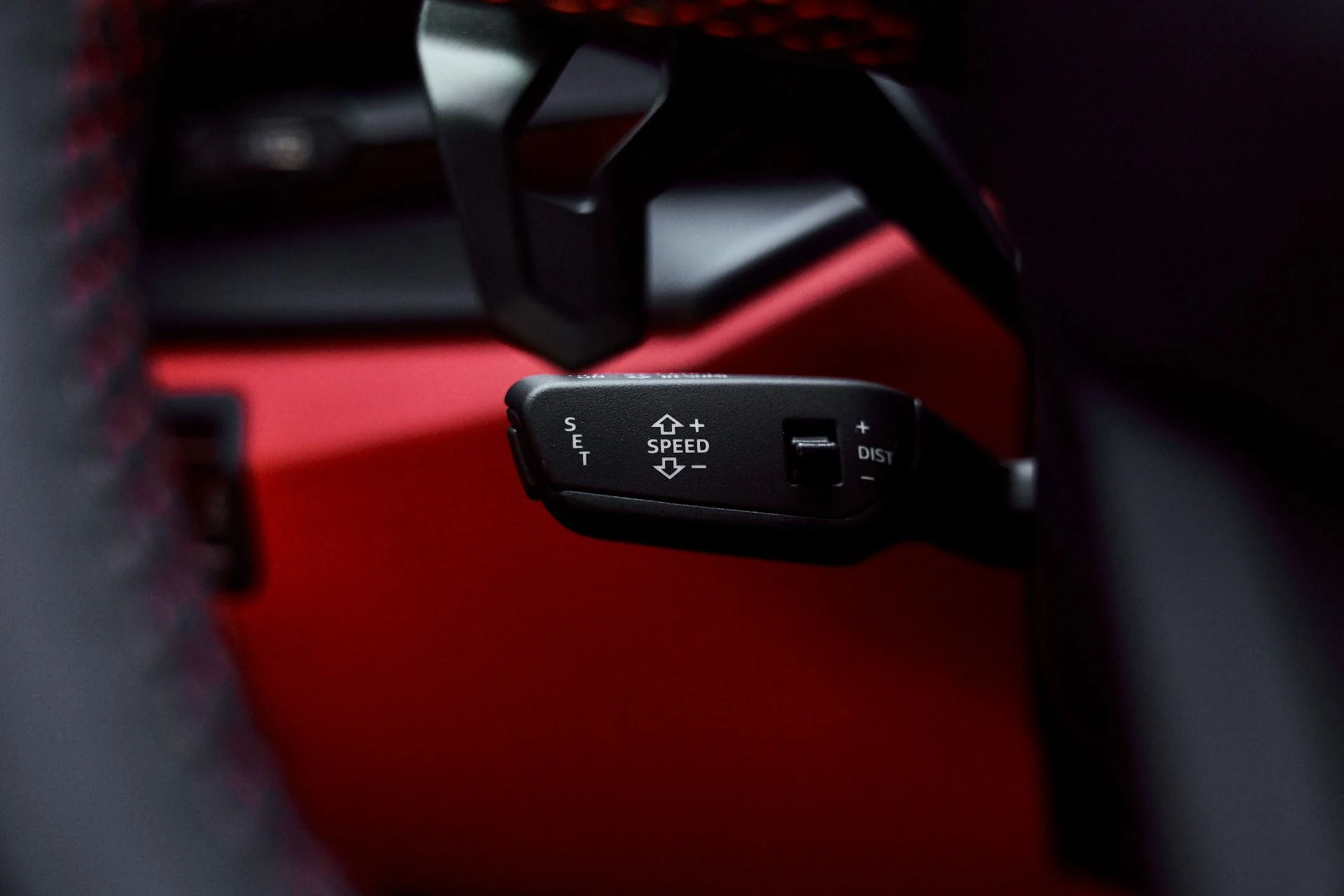 mph061_2154878133_Used_2023_Lamborghini_Urus_S_1780536037_5fb75c928b