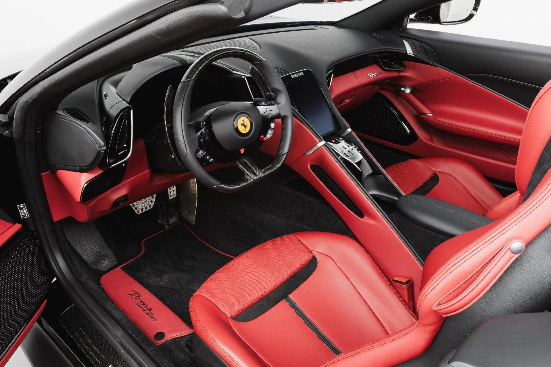 mph061_2167176618_Used_2024_Ferrari_Roma_Spider_1777350170_f1e0a285f6