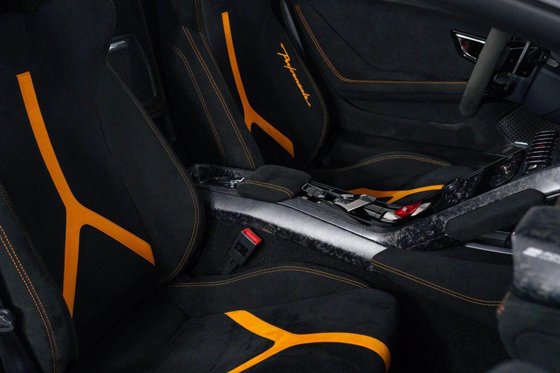 mph061_2196641251_Used_2018_Lamborghini_Huracan_Performante_Spyder_1781732323_64a6581123