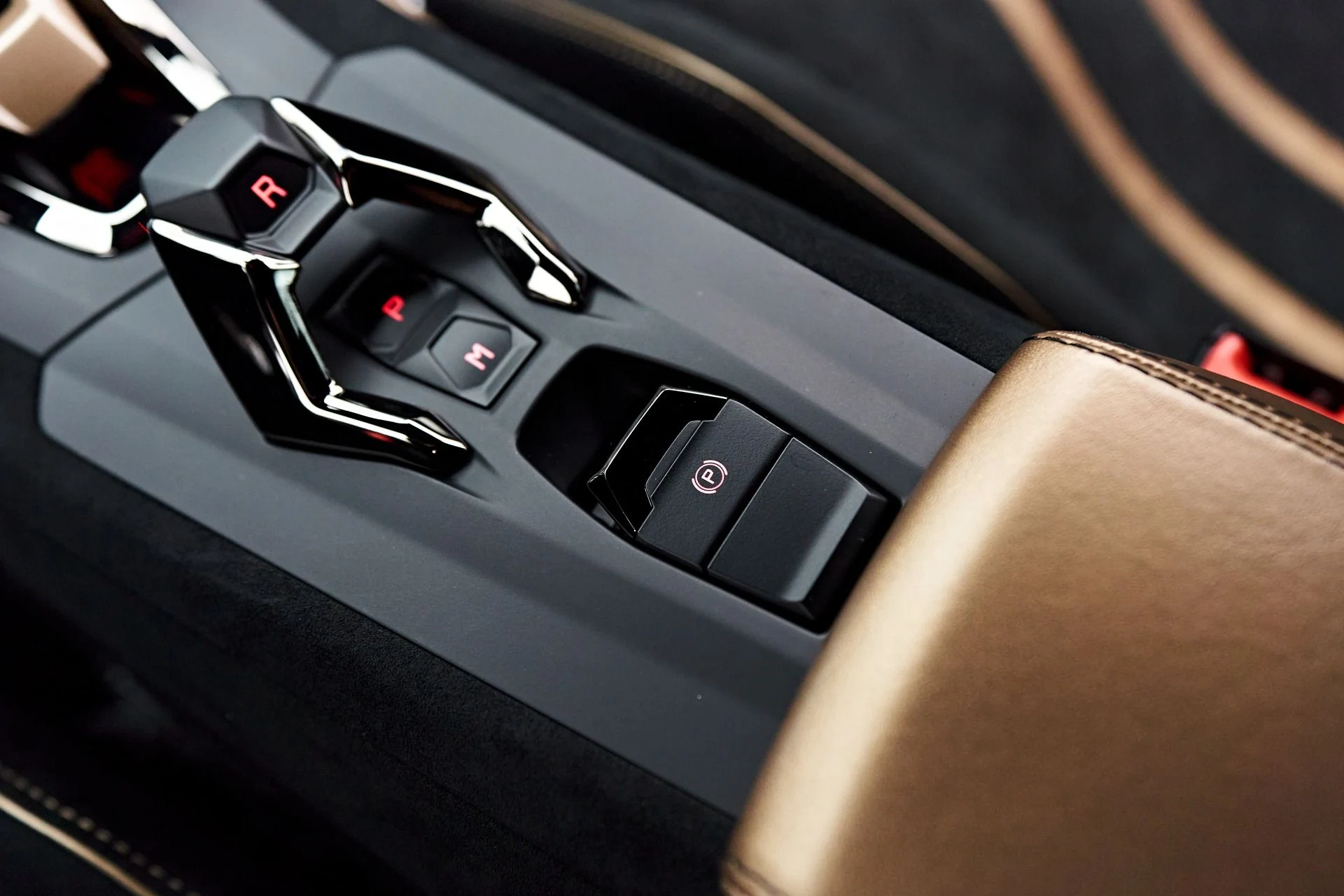 mph061_2220069199_Used_2022_Lamborghini_Huracan_STO_Base_1732754503_556849dd71