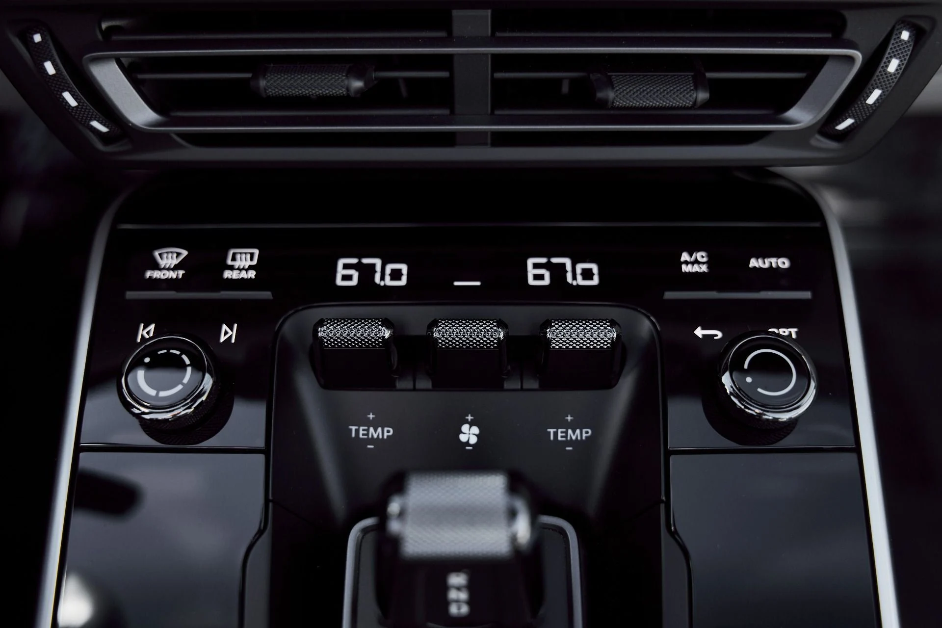 mph061_2275226838_Used_2022_Porsche_911_Turbo_S_1770670682_3b3855f2e5