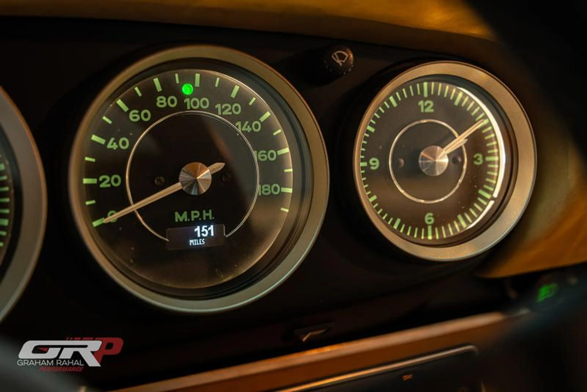 mph061_2279350769_349_EE_596_4_B66_4_F57_927_C_33940_A5_E3700_b299341a70