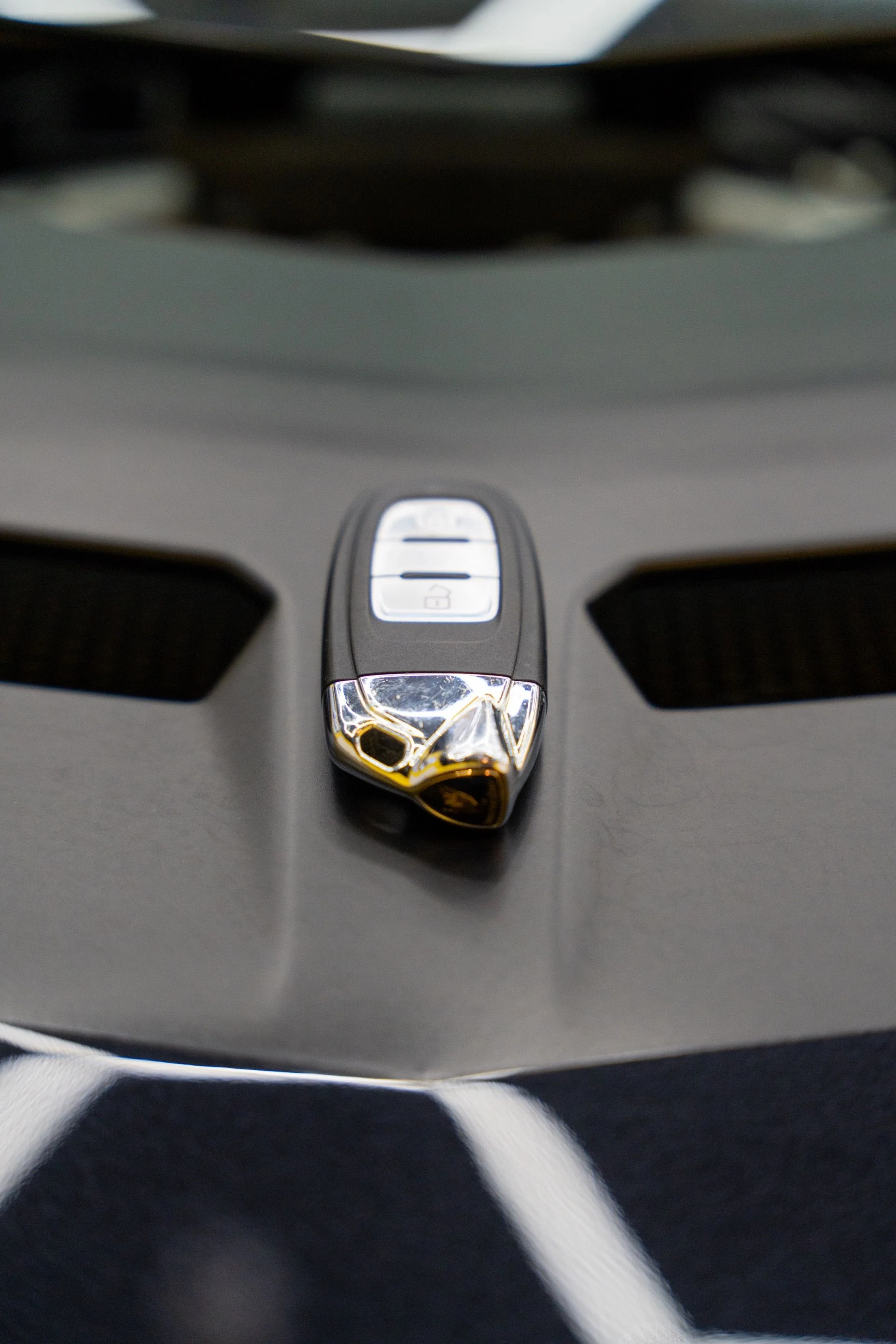mph061_228687055_Used_2018_Lamborghini_Aventador_LP_740_4_S_1792436167_4e0a191f67