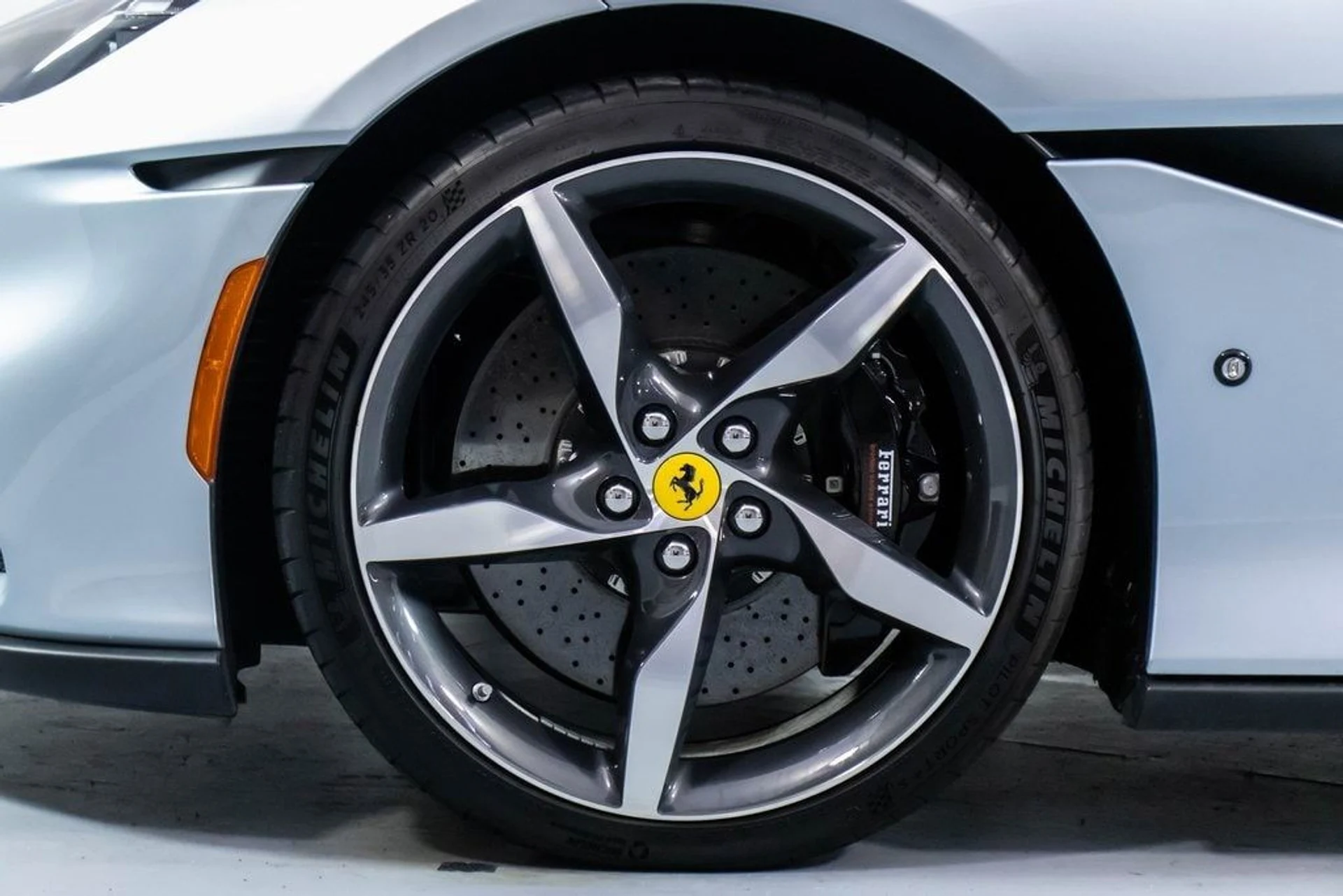 mph061_2287095860_0d0925579f511506270971a35148970dx_1fc779a672