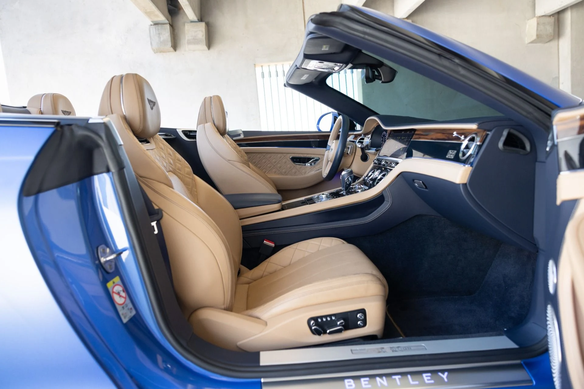 mph061_2291416989_Used_2020_Bentley_Continental_GTC_V8_1782322813_3f540d2684