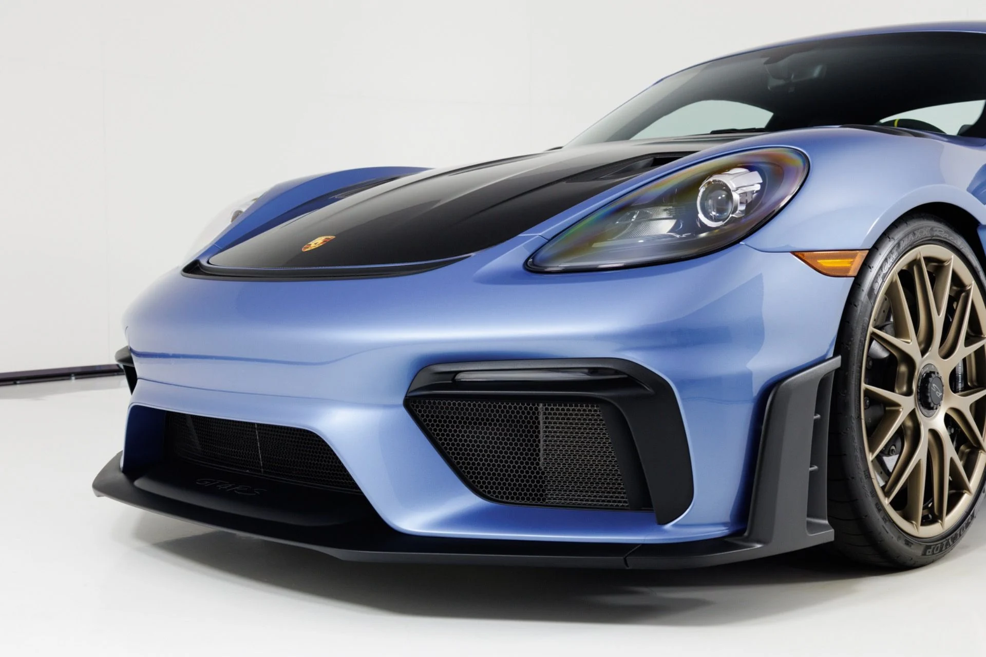 mph061_2291533640_Used_2023_Porsche_718_Cayman_GT_4_RS_1780679150_4c17689509