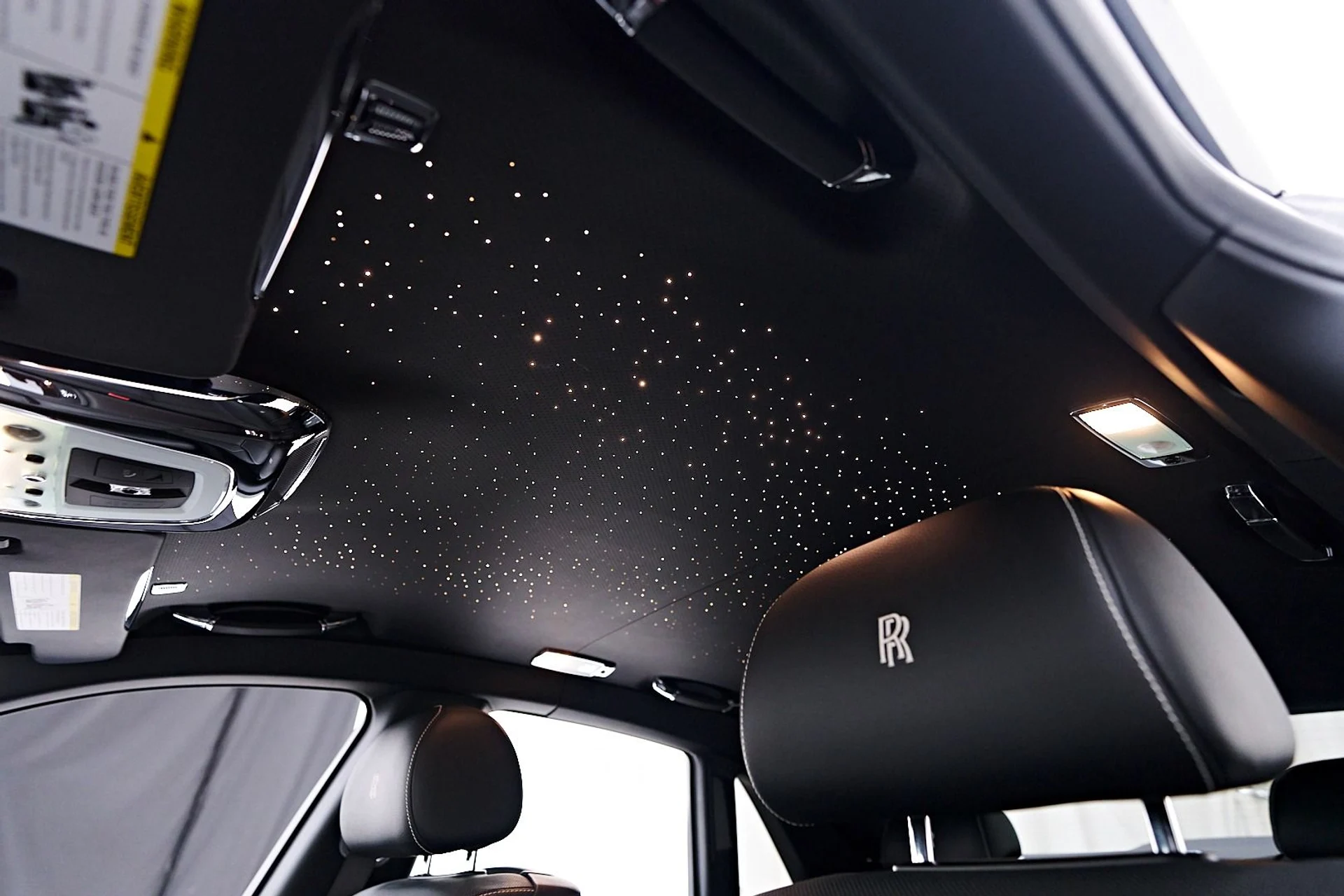 mph061_2295149401_Used_2019_Rolls_Royce_Ghost_Base_1744847276_59aa83071f