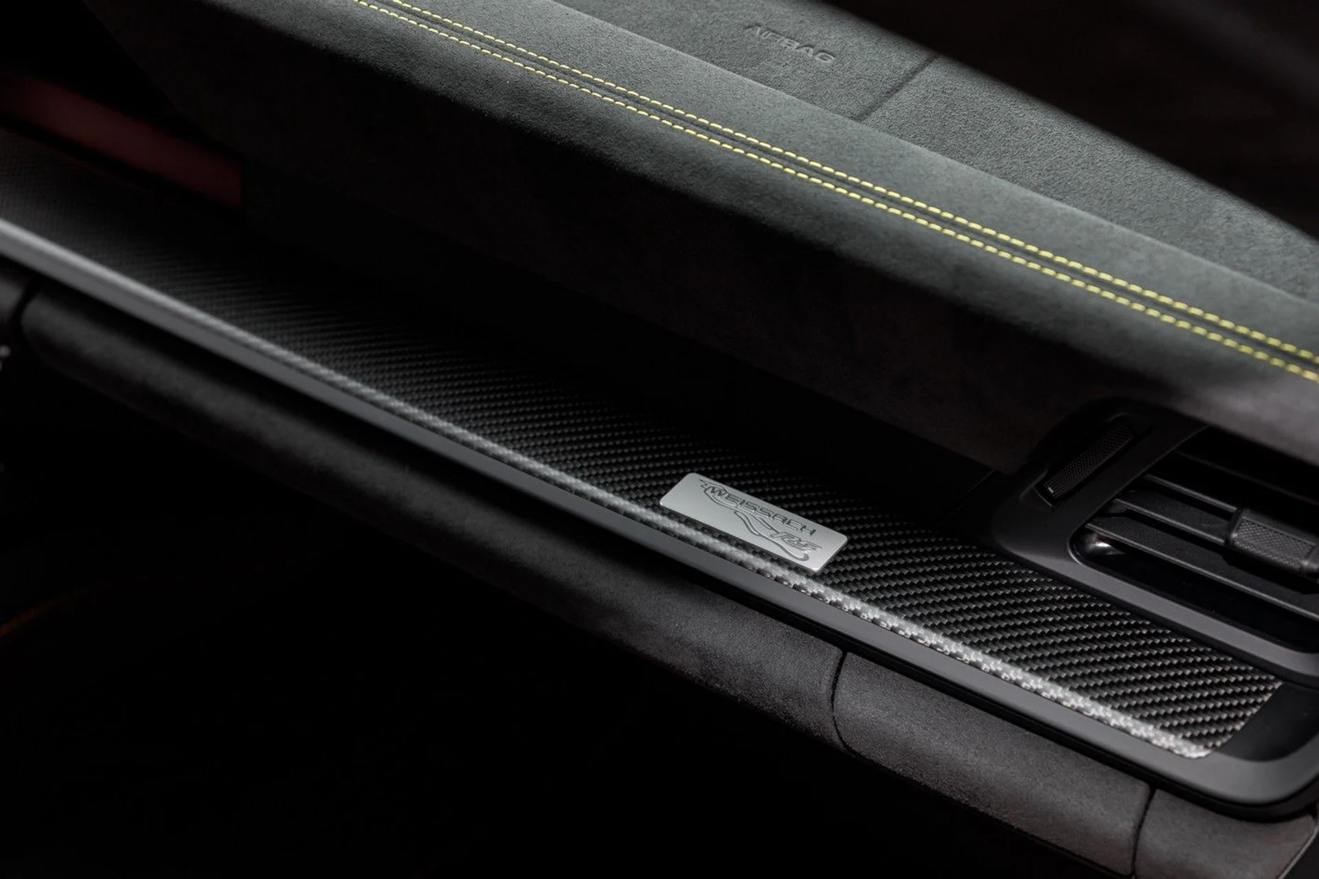 mph061_2304711492_645_p66_l_d0babb20da