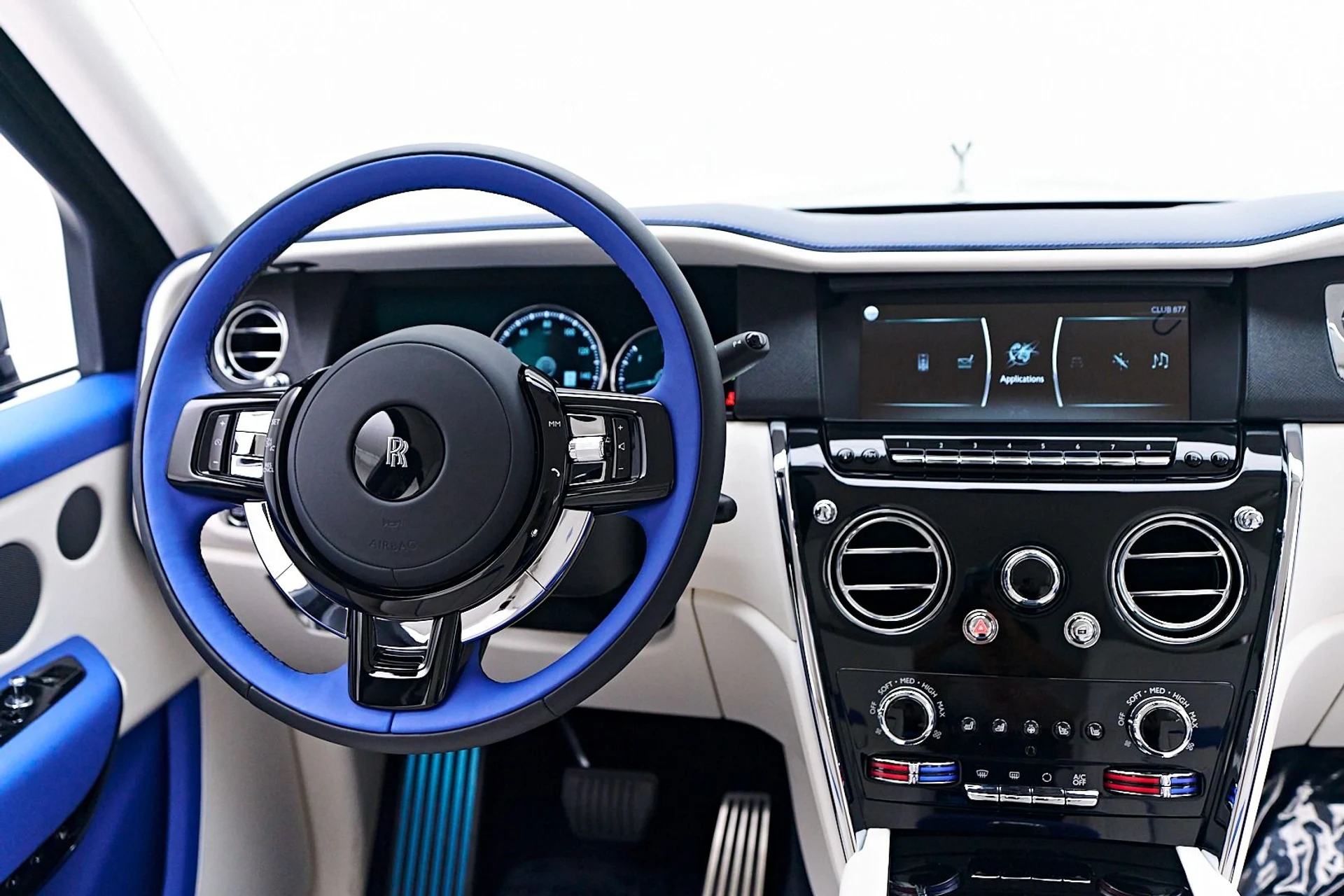 mph061_230746691_Used_2023_Rolls_Royce_Cullinan_Base_1745954360_169fc3a94e