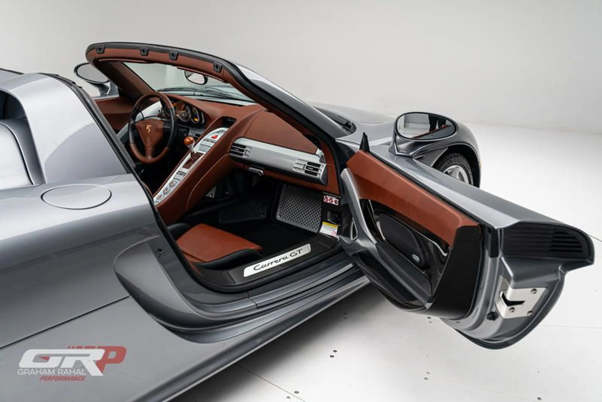 mph061_2325609074_365_B5928_116_F_44_F9_928_B_2_BE_14_A9_AFAD_9_8ab8223445