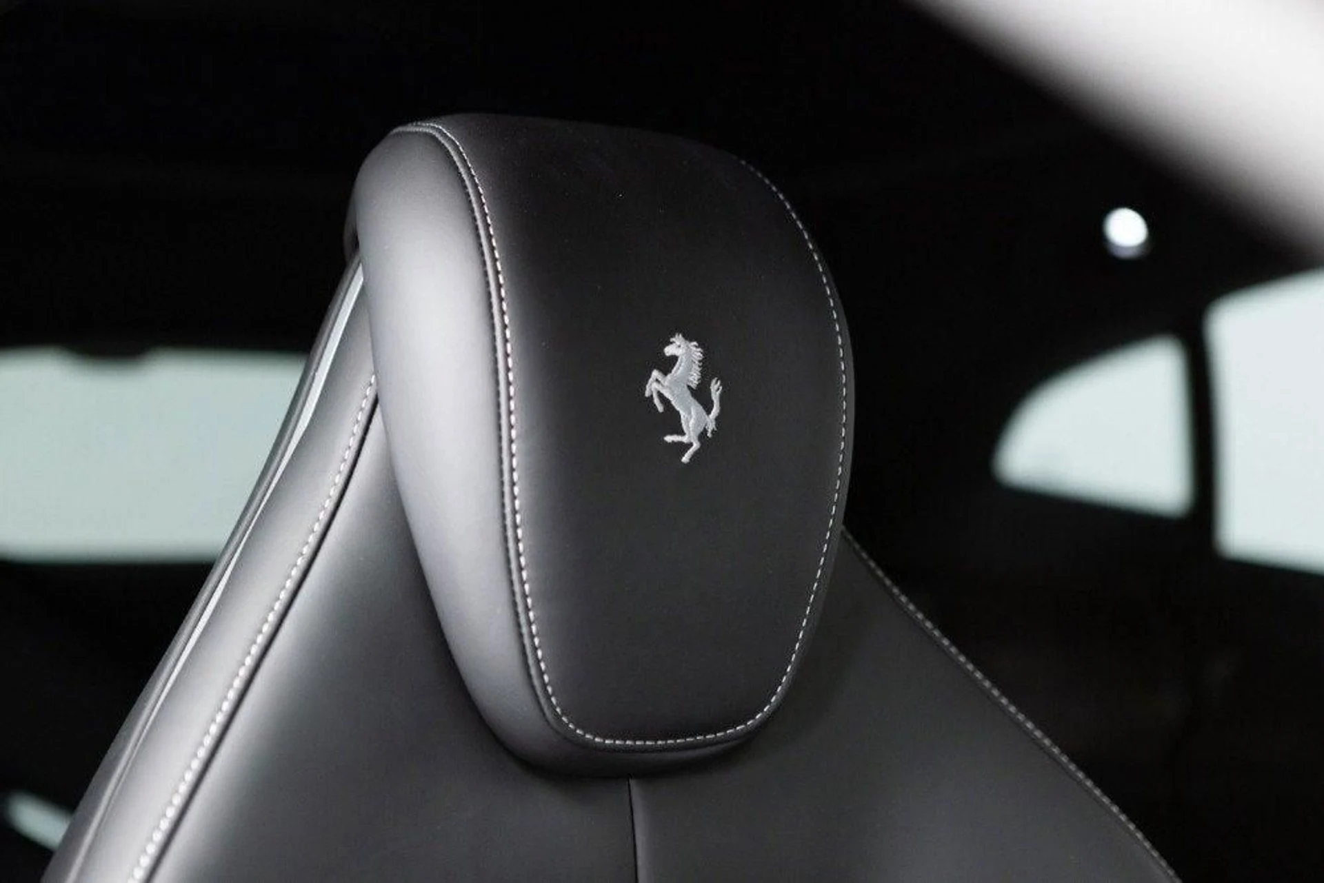 mph061_2338380999_Used_2025_Ferrari_Purosangue_1777382837_66e554ea89