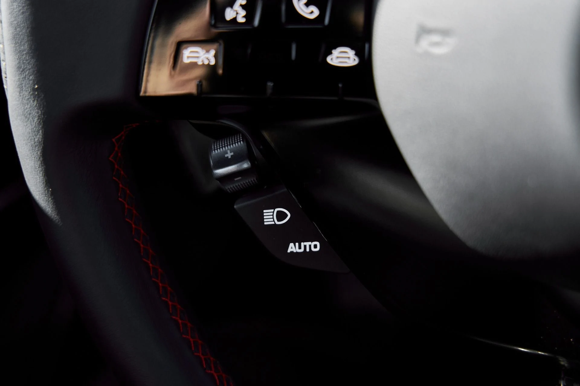 mph061_2366293353_Used_2025_Ferrari_12_Cilindri_1769824870_14295abe39