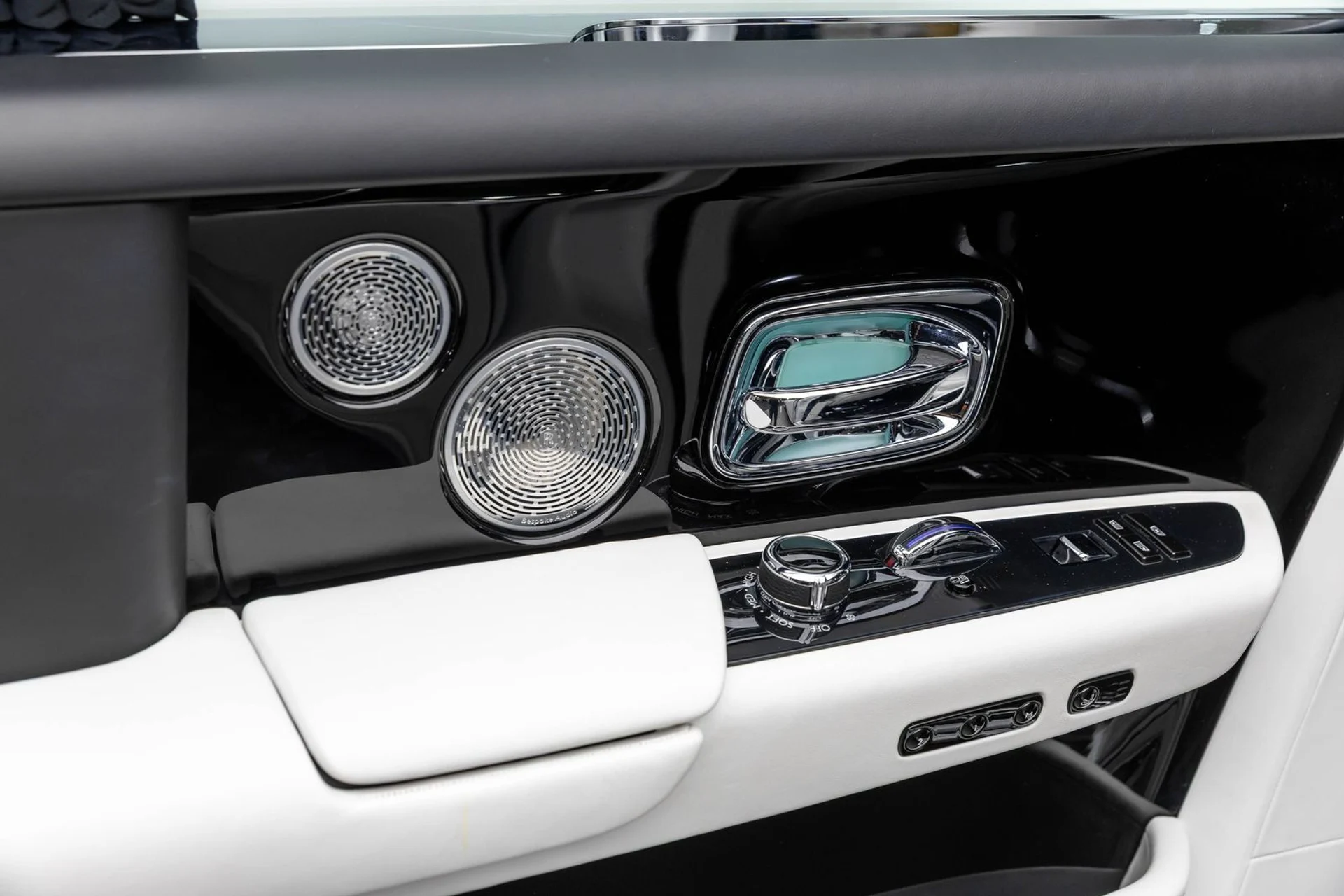 mph061_2379635542_62_658700621d