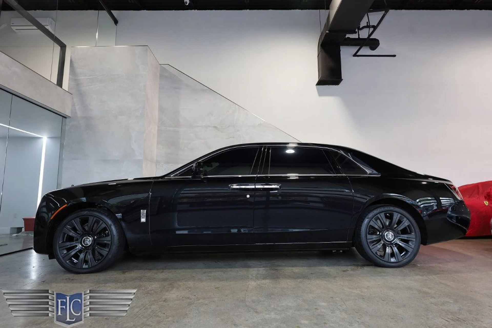 mph061_2392222646_used_2021_rolls_royce_ghost_ewb_sedan_9689_23033984_62_1024_285ee4d7e6