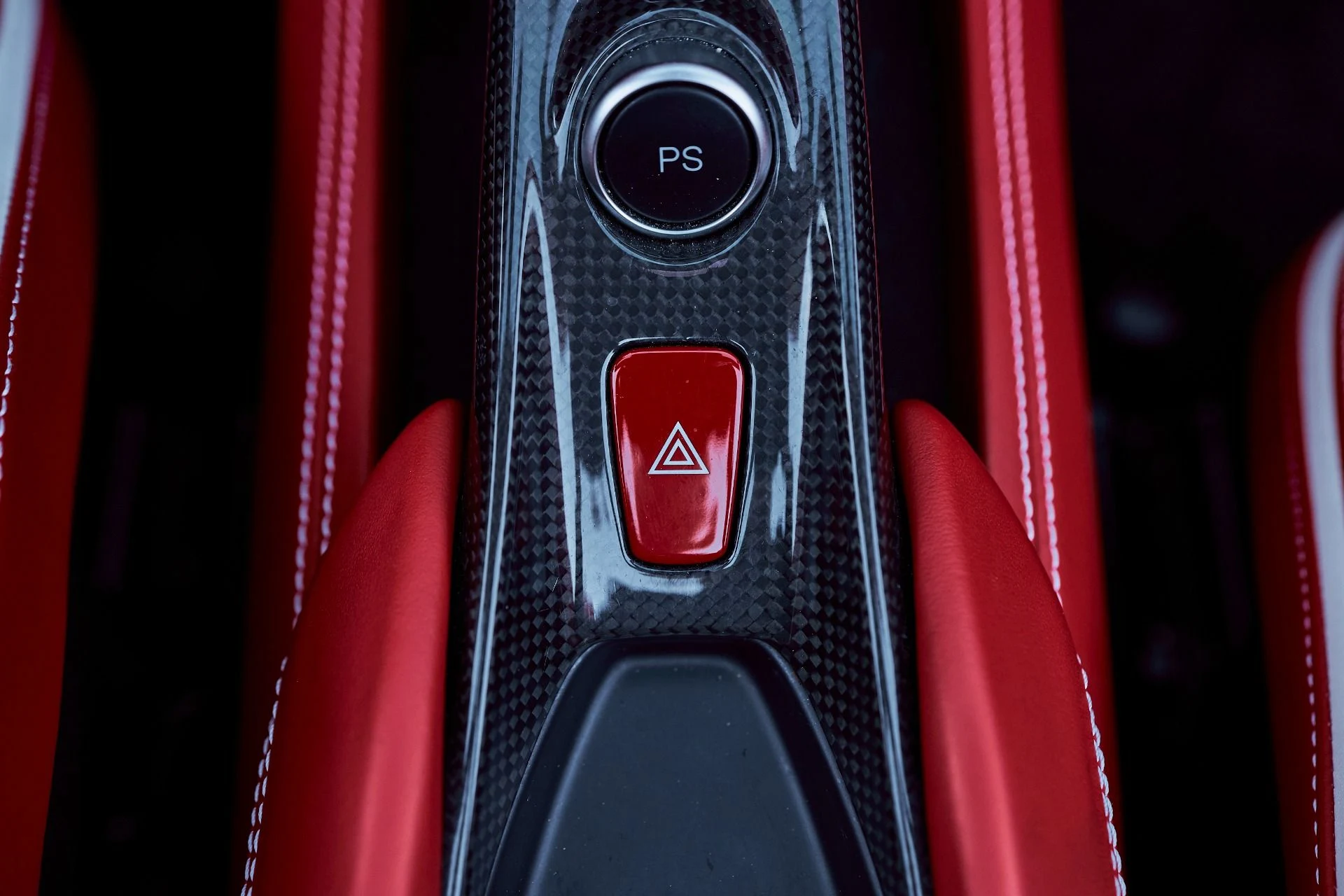 mph061_2425033403_Used_2021_Ferrari_F8_Spider_Base_1763084346_c215142ebd