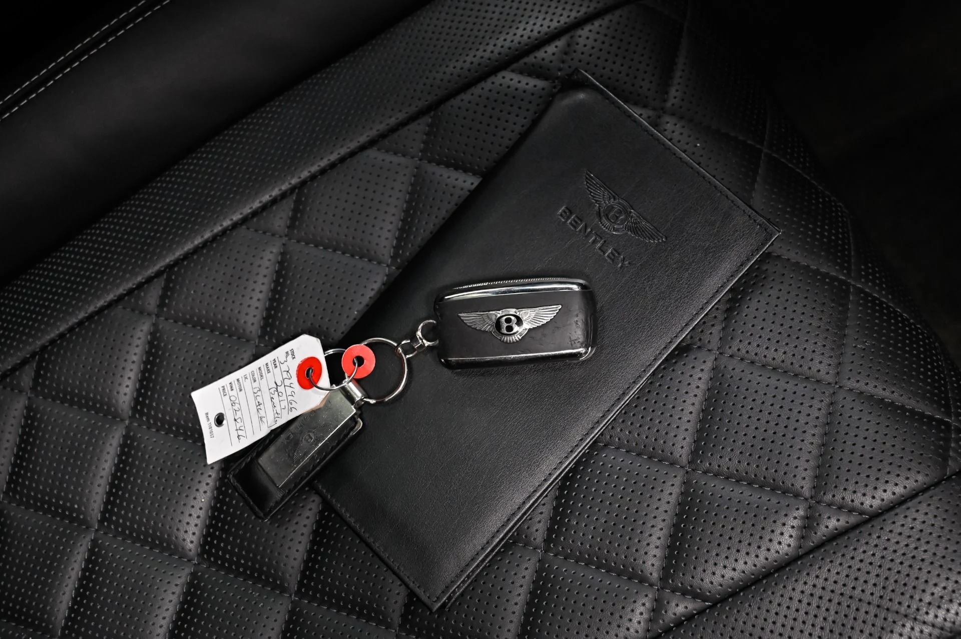 mph061_2454753655_Used_2017_Bentley_Flying_Spur_V8_S_1789414009_f90fe059fd