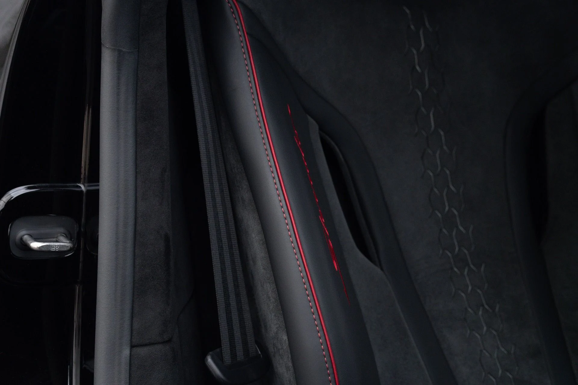 mph061_2482645920_Used_2024_Lamborghini_Huracan_Sterrato_1775279109_7e2b43d9f4