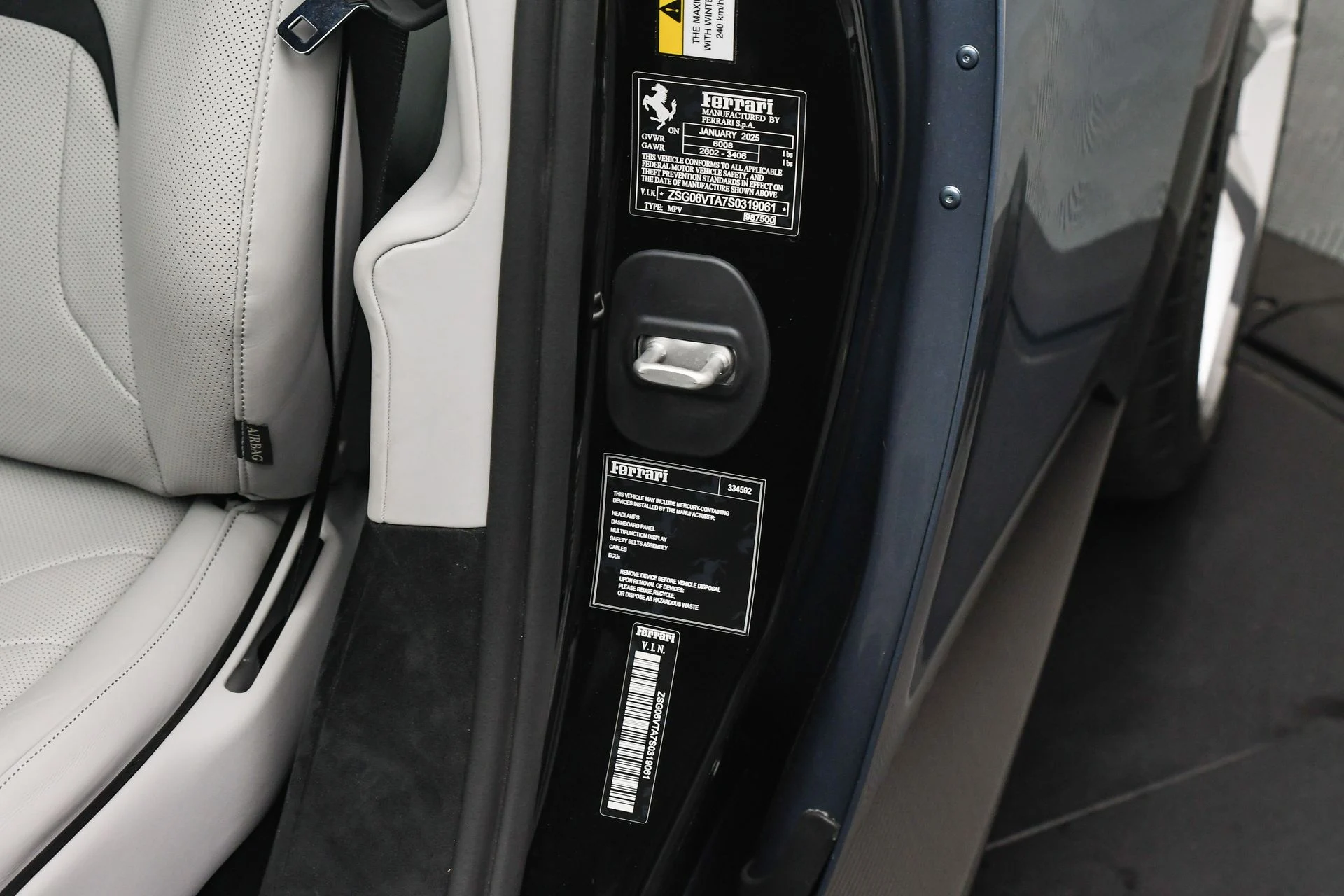 mph061_2498617037_6456c41e_9c87_4fff_b77e_54dd107f259e_f14ca54f42