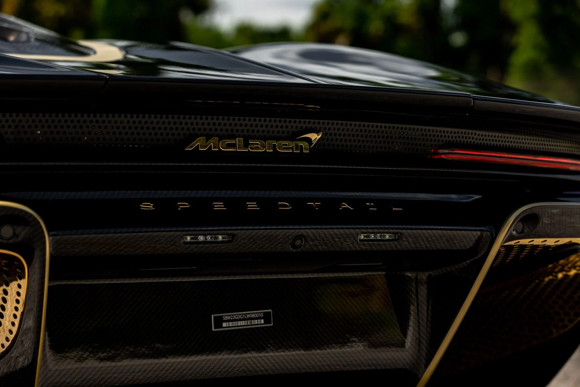 mph061_2532079727_251_p62_l_525a7b7fa9