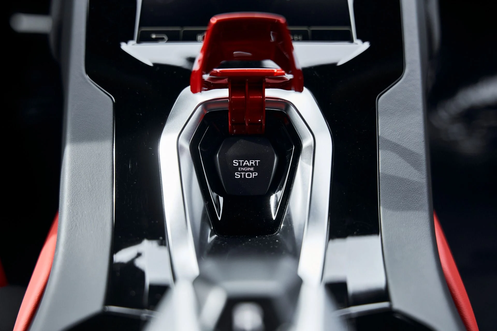 mph061_2586356777_Used_2023_Lamborghini_Huracan_EVO_Base_1769049108_897a07bfbf