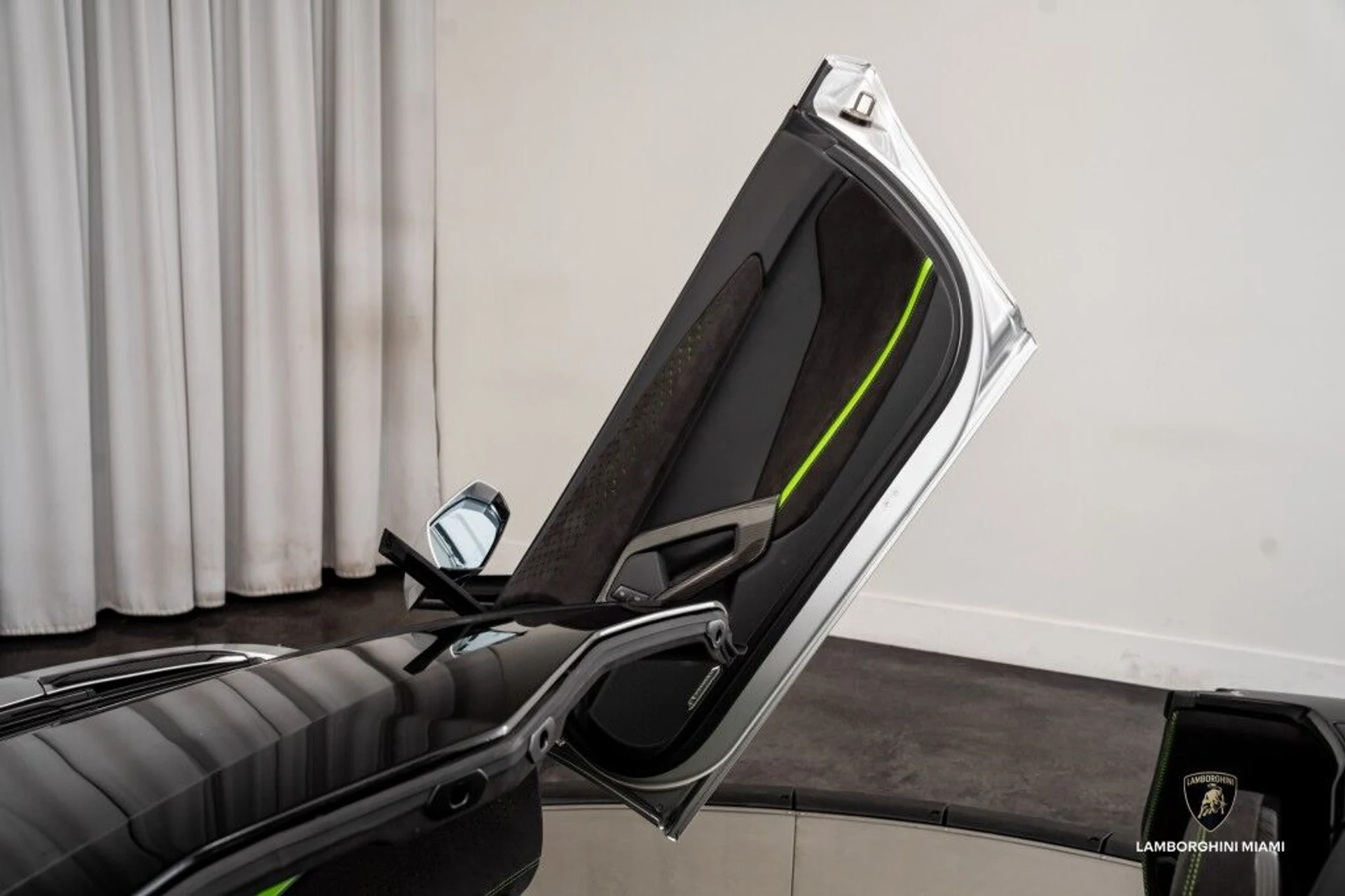 mph061_2602684011_b7dbc53687dfa45d51b90cbe8623775e_f364b097e2