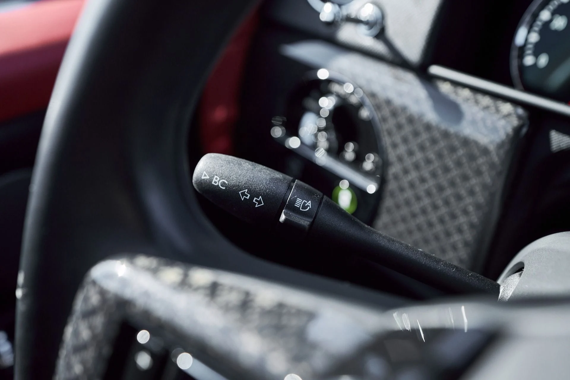 mph061_2604002388_Used_2022_Rolls_Royce_Cullinan_Black_Badge_1764038812_8f9a5a8170