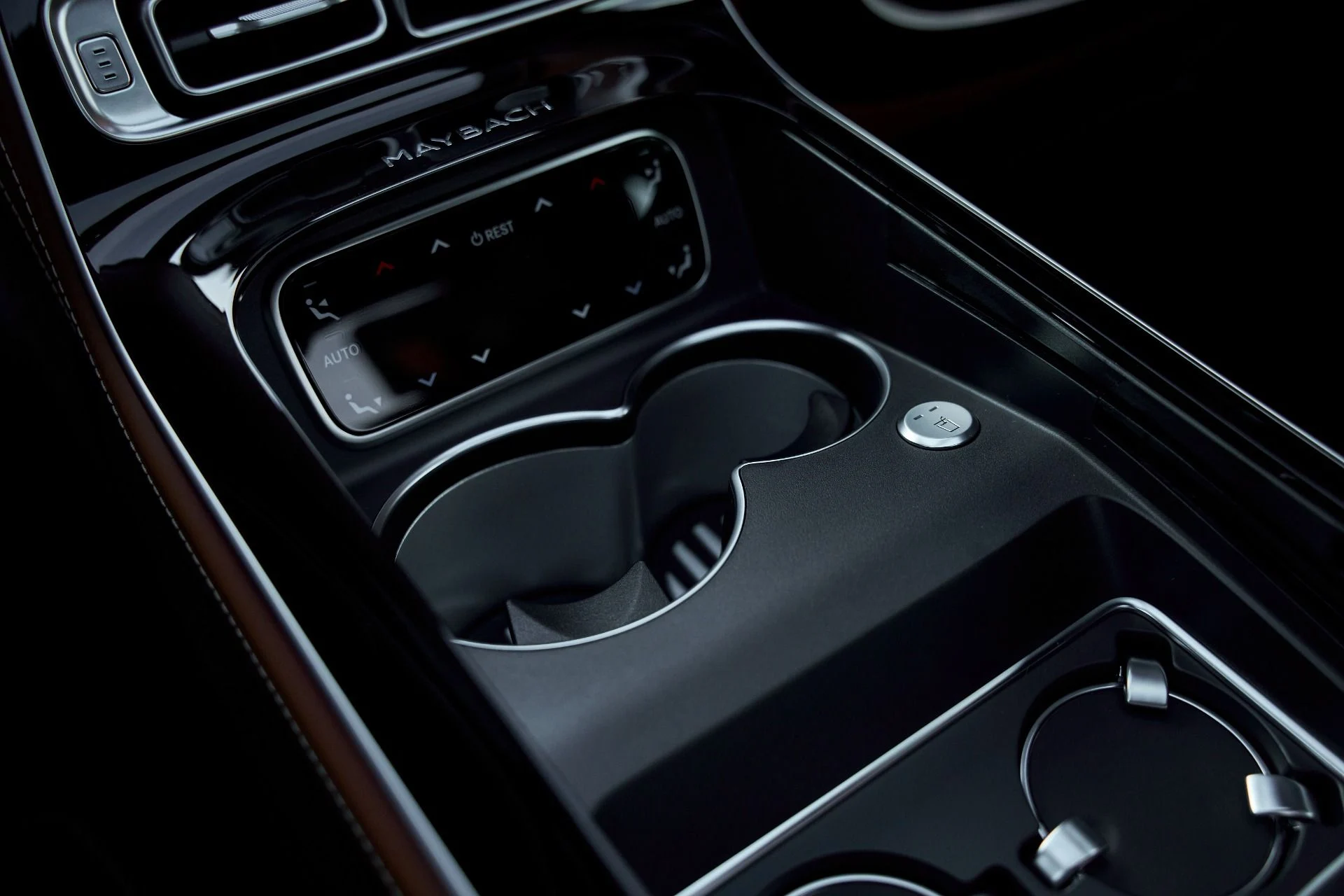 mph061_2606764409_Used_2026_Mercedes_Benz_S_Class_Maybach_S_680_1769716745_2e0e0a717a