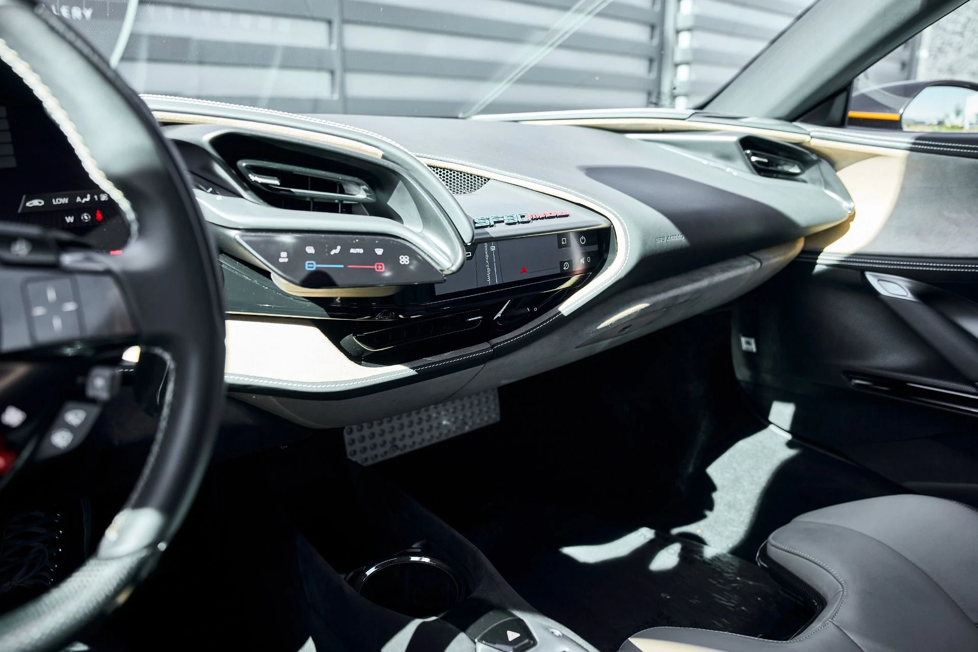 mph061_2611646650_Used_2023_Ferrari_SF_90_Stradale_Base_1771034684_e5ea678b7b