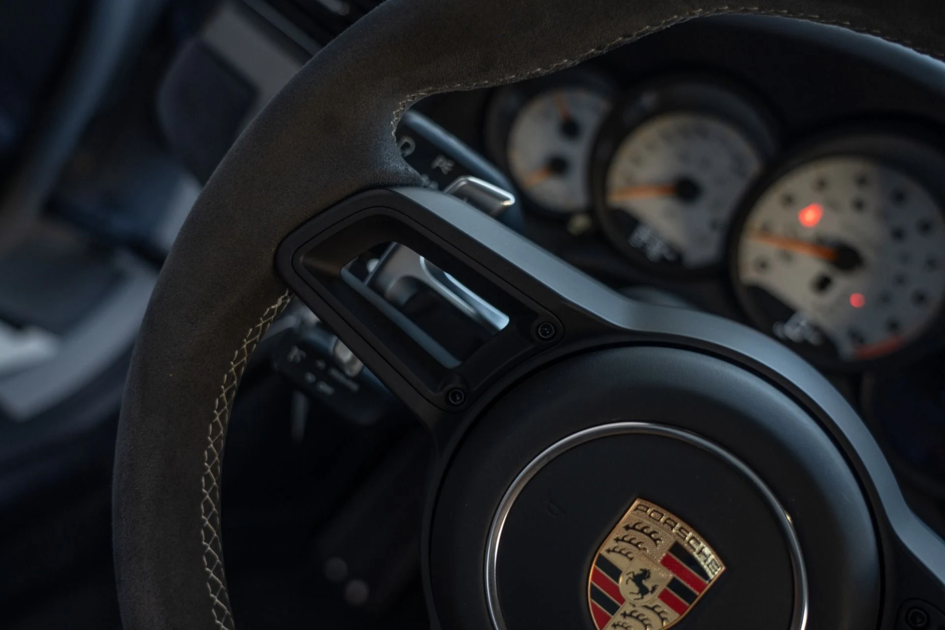 mph061_2624659848_Used_2019_Porsche_911_GT_3_RS_1759431879_57f57f6b08