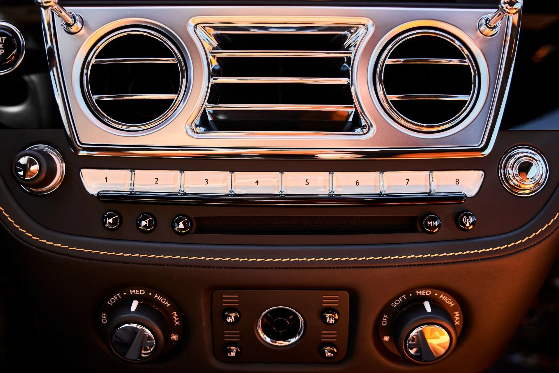 mph061_2631995_Used_2020_Rolls_Royce_Wraith_Base_1776302665_768b3ea4ff