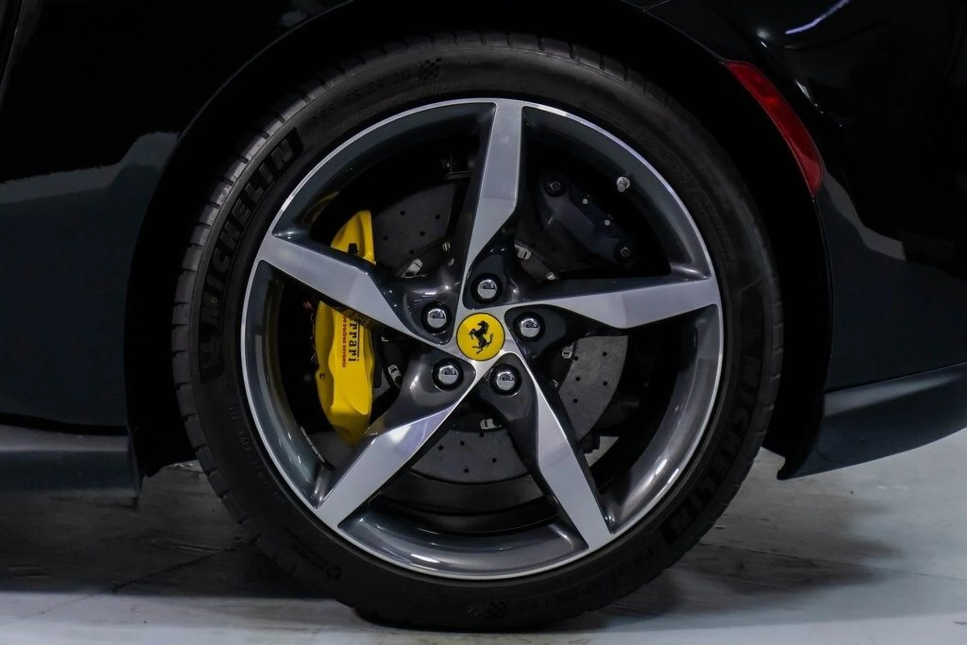 mph061_2650869741_e6c133fe8f2217c1201cee5054e8e79dx_9ff50600f2