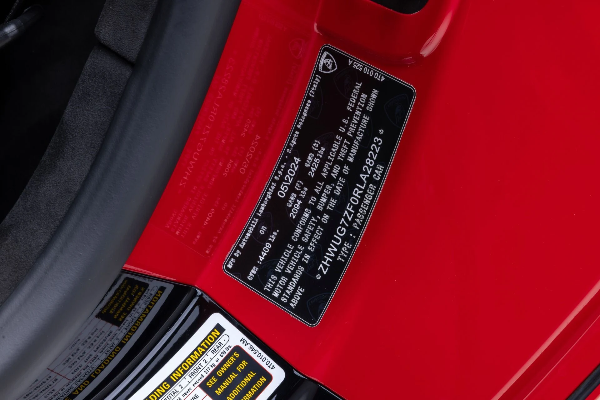 mph061_2673398960_Used_2024_Lamborghini_Huracan_Sterrato_1765391926_920b354314