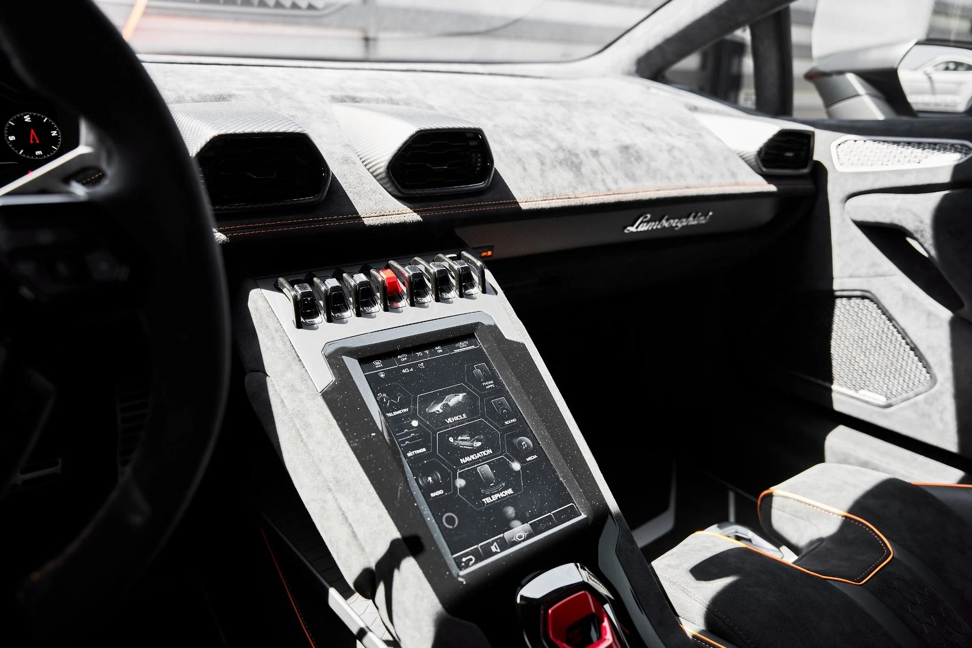 mph061_2694774903_Used_2023_Lamborghini_Huracan_Sterrato_Base_1776823498_cf43f0477d