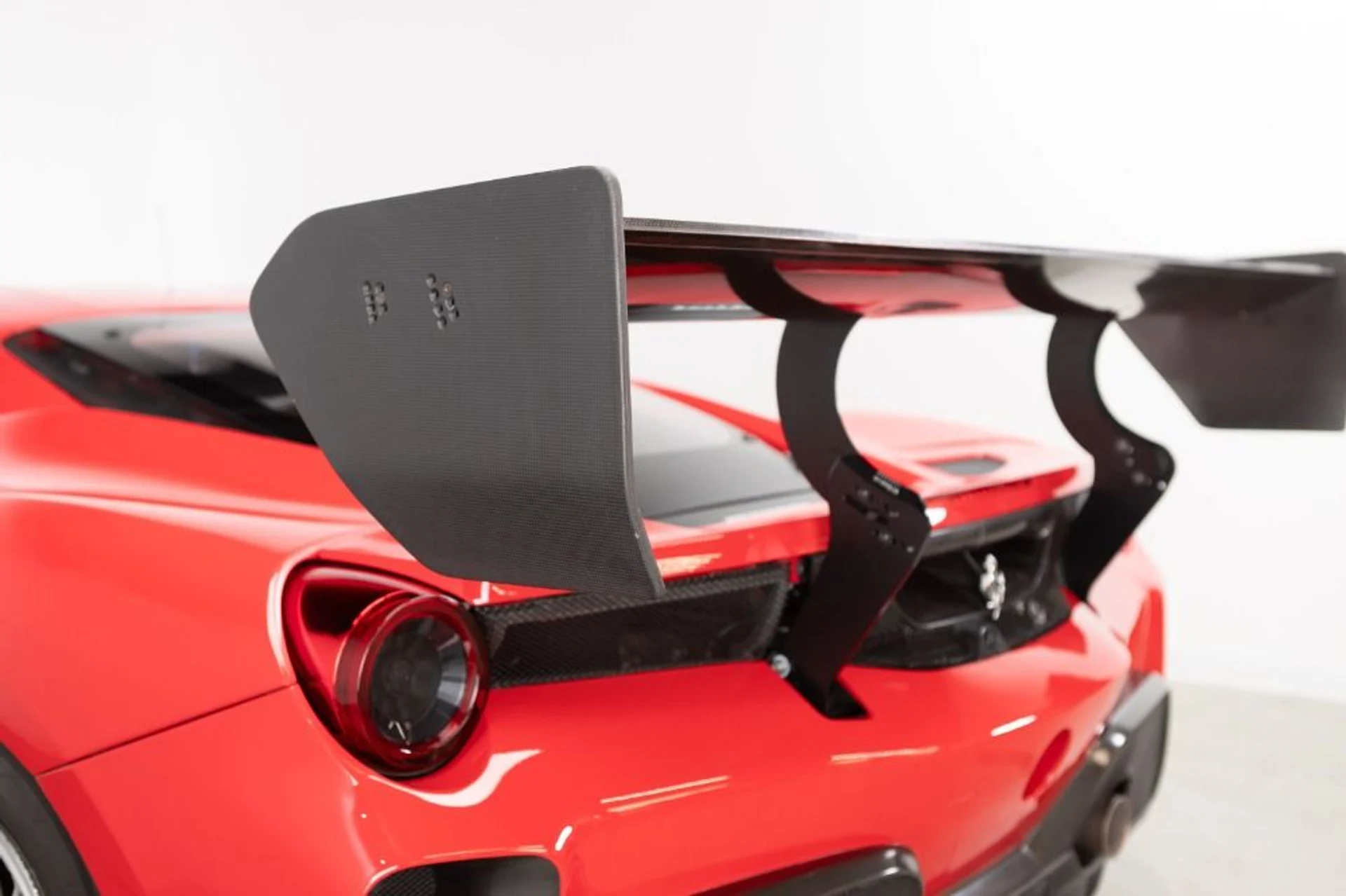 mph061_2718332825_Used_2022_Ferrari_488_Challenge_EVO_e224051c20