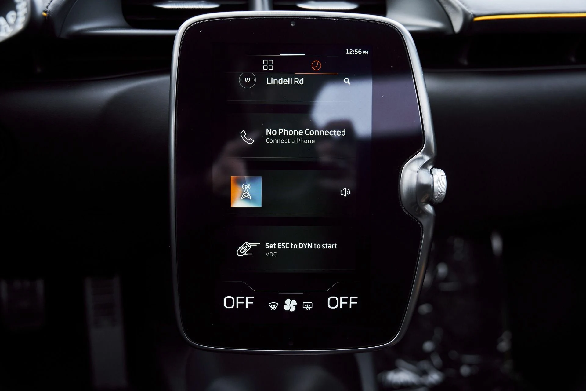 mph061_2735439756_Used_2023_Mc_Laren_Artura_1770833736_2d7e112f2d