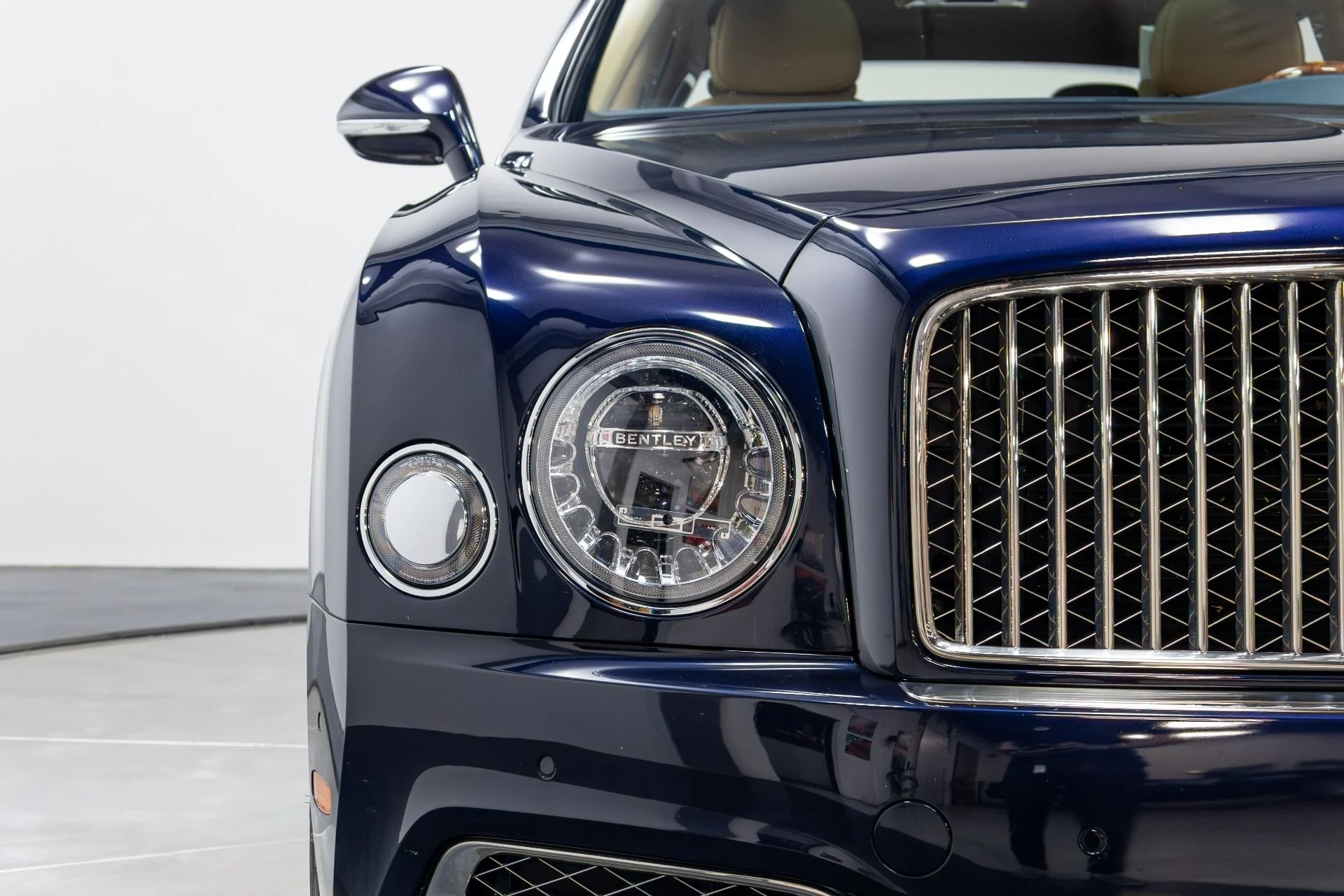 mph061_2749689844_Used_2017_Bentley_Mulsanne_1775514187_4b5f1f38b9