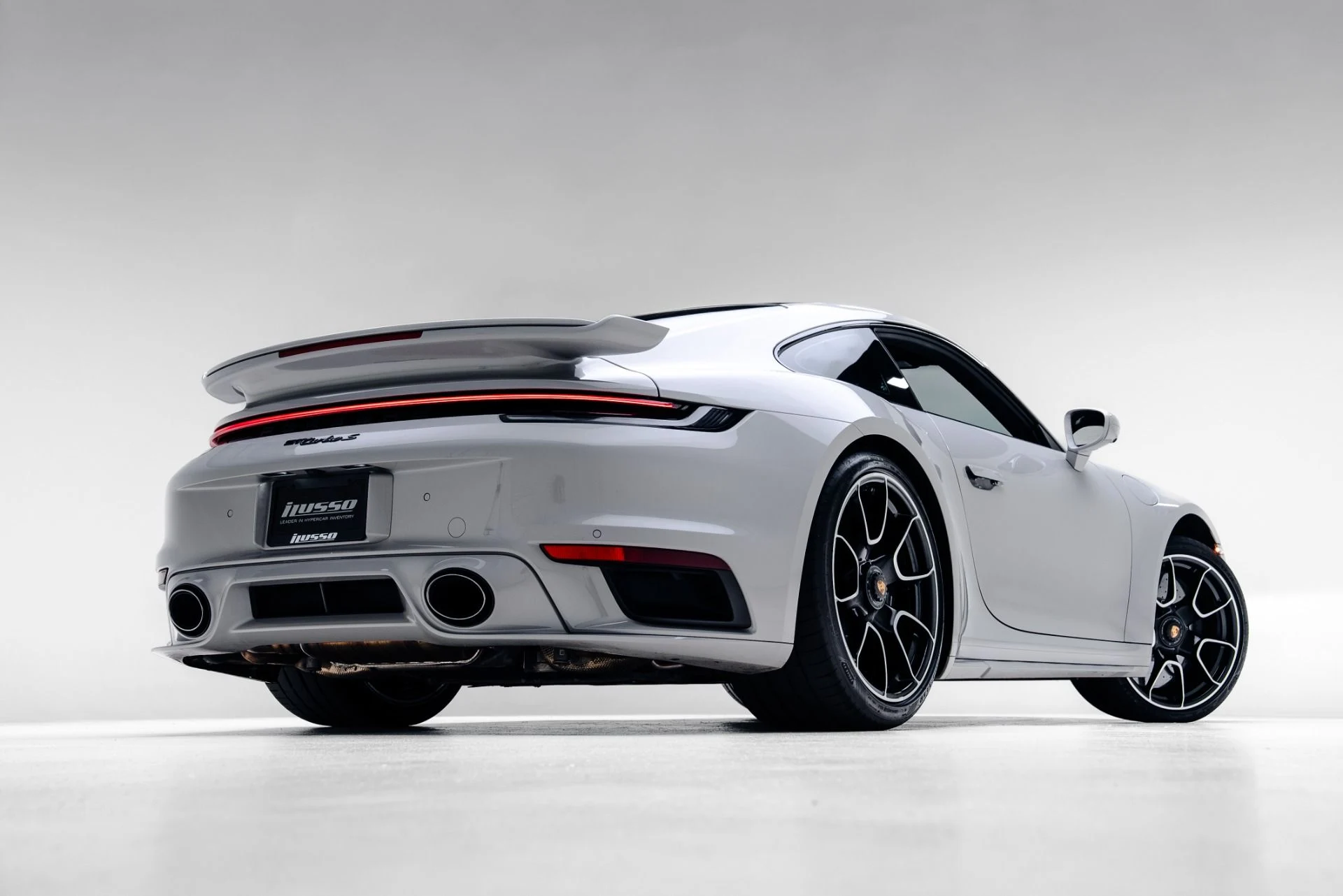 mph061_2750524242_Used_2022_Porsche_911_Turbo_S_1774378382_8e881a5043