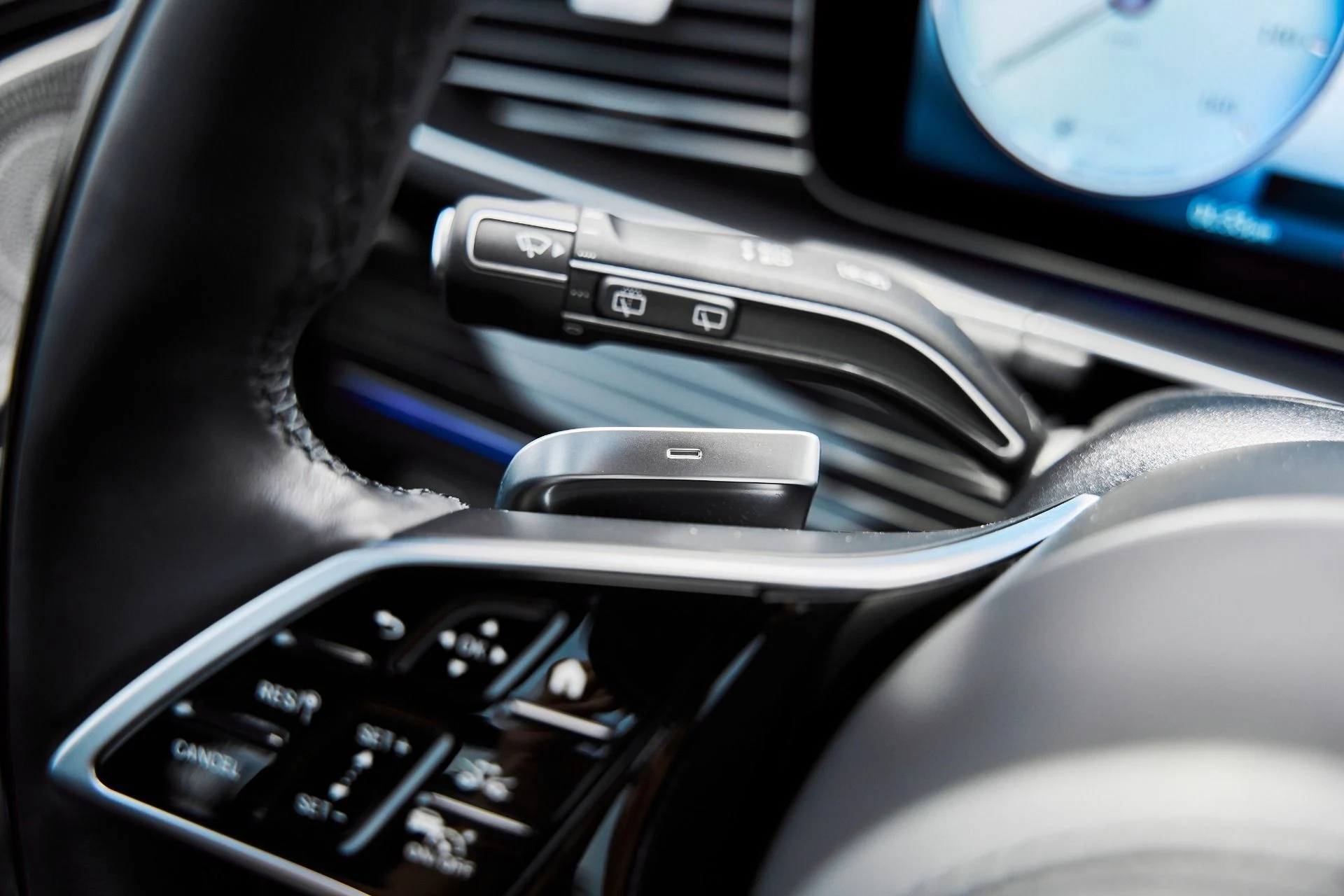 mph061_275919820_Used_2024_Mercedes_Benz_GLS_Maybach_GLS_600_1776550658_f559c92c31