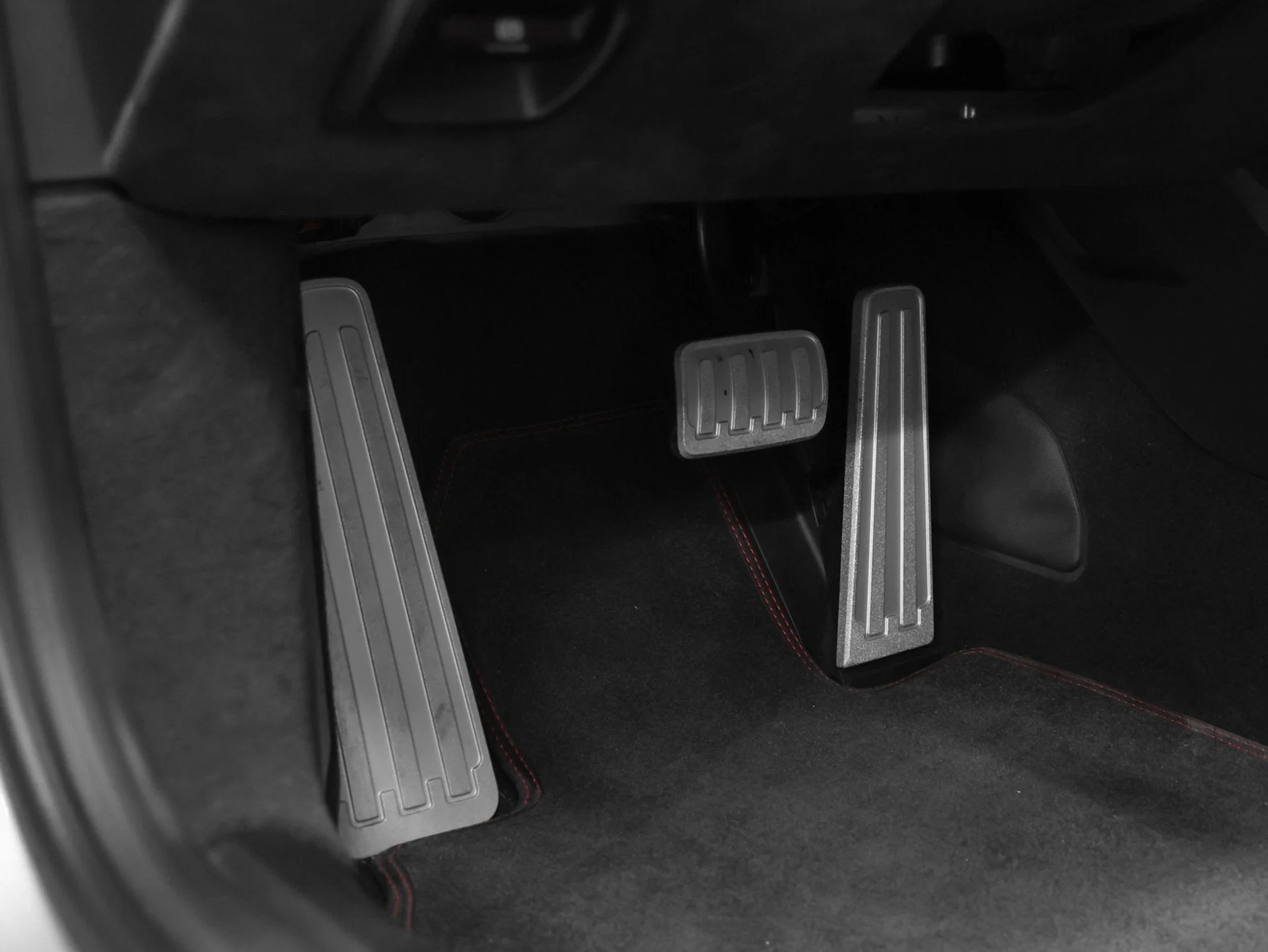 mph061_2795083852_62_a37f871a94