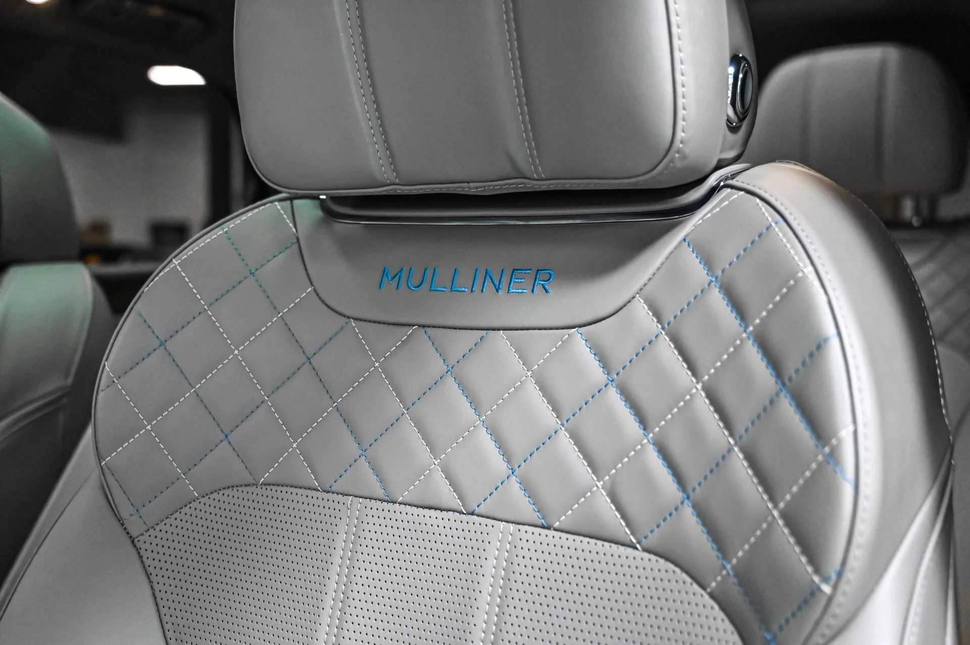 mph061_2808100803_Used_2018_Bentley_Bentayga_Mulliner_1757711699_8ade9f2303