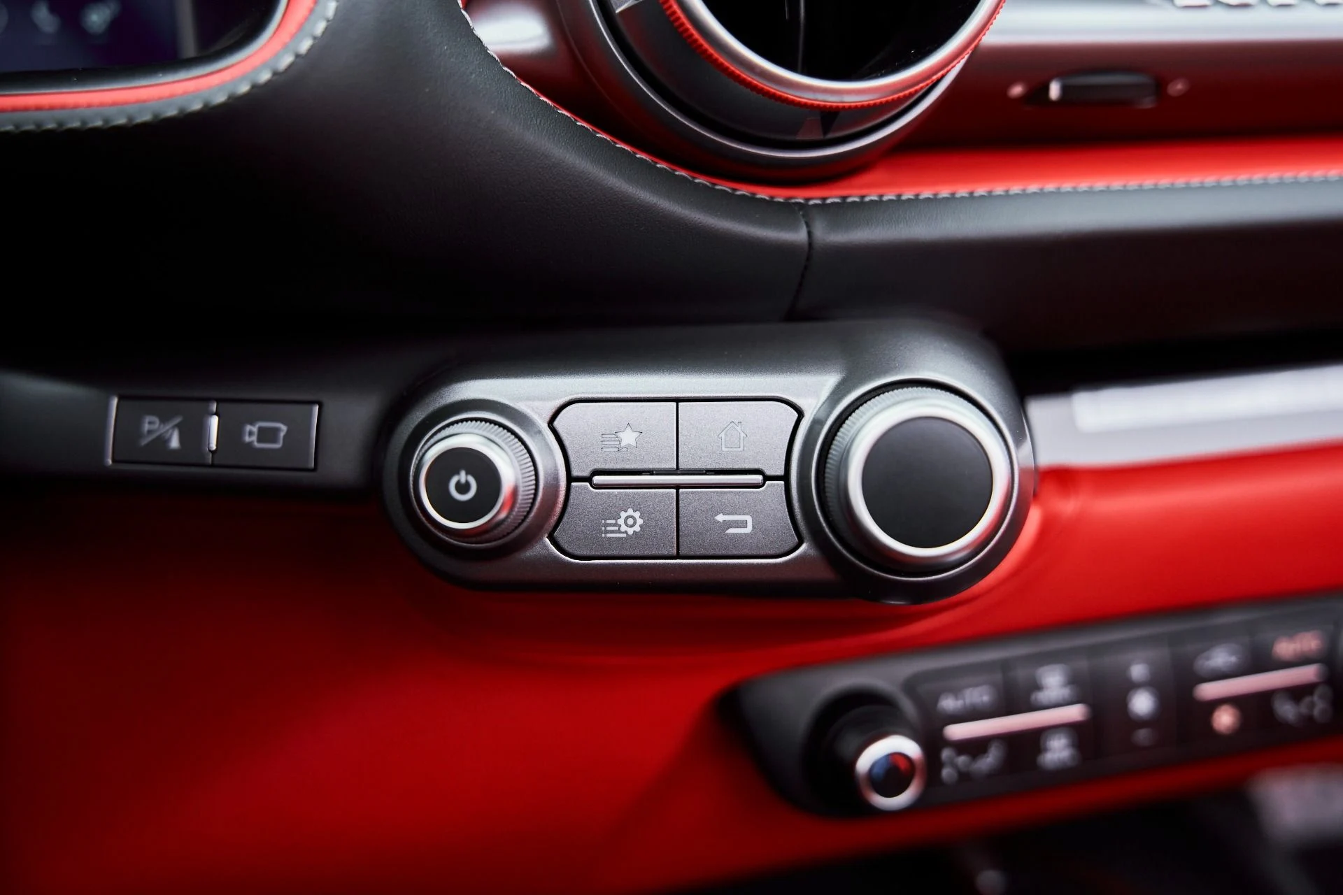 mph061_2853625377_Used_2022_Ferrari_812_GTS_Base_1770762775_560a327943