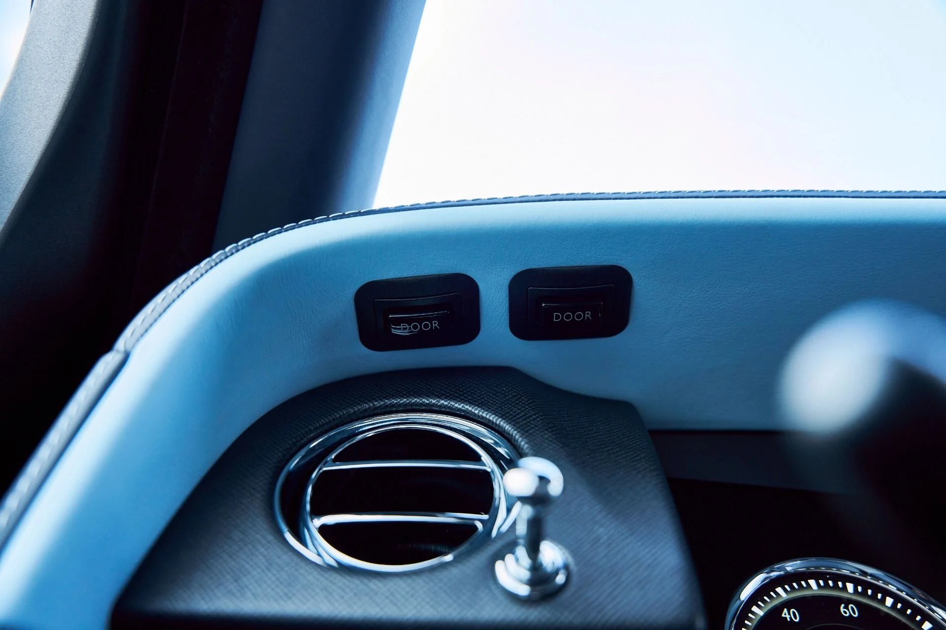 mph061_2854357374_Used_2022_Rolls_Royce_Cullinan_Base_1767400147_8dadef406f