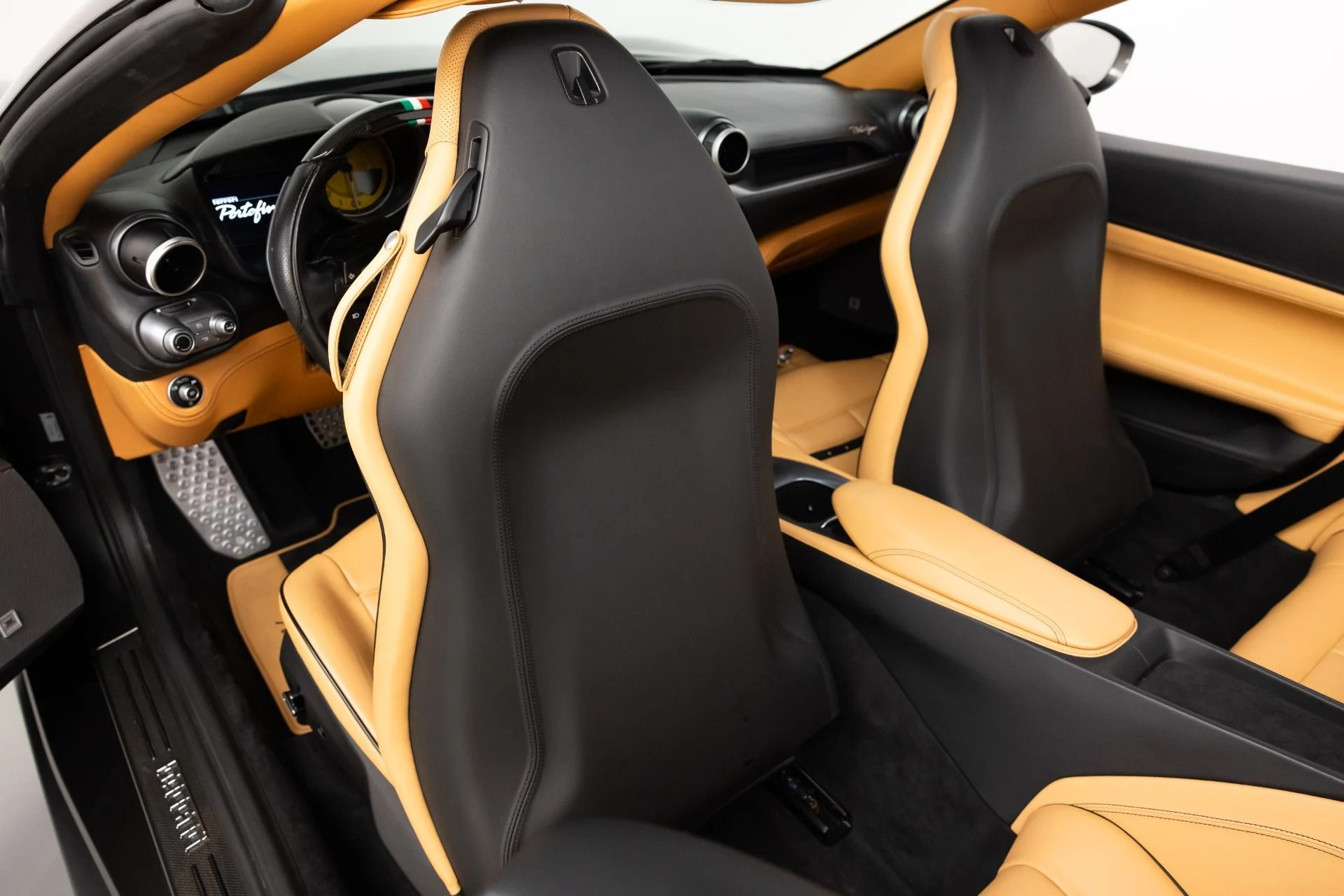 mph061_2894607096_Used_2019_Ferrari_Portofino_1784318320_c48811b528