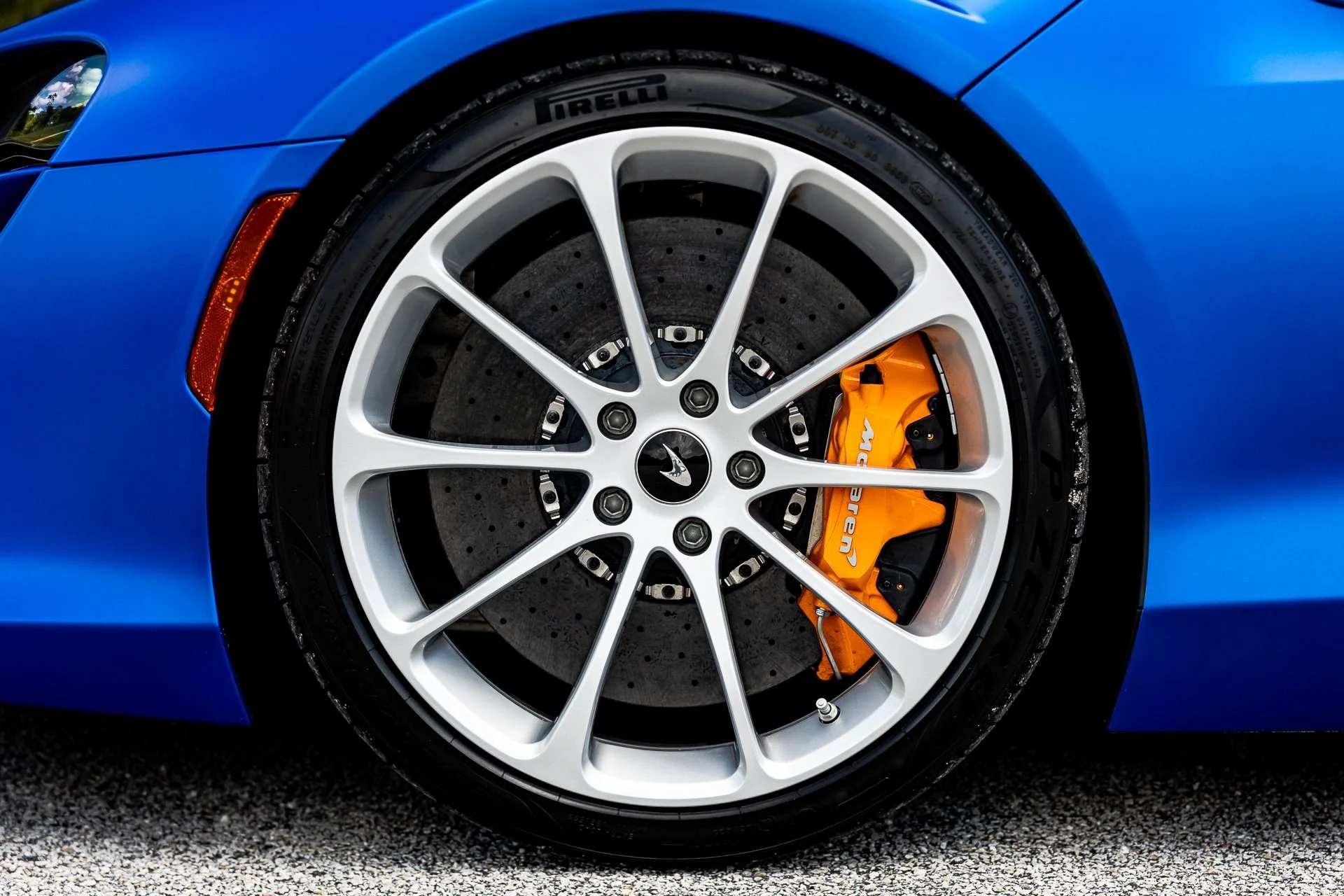 mph061_2894786486_Used_2023_Mc_Laren_Artura_PERFORMANCE_8369c40feb