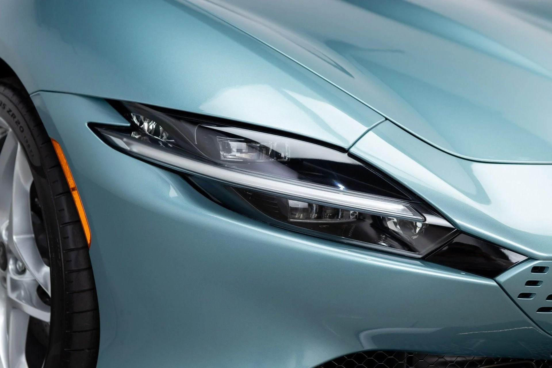 mph061_2948602712_Used_2010_Ferrari_California_1777368018_a3860f7833