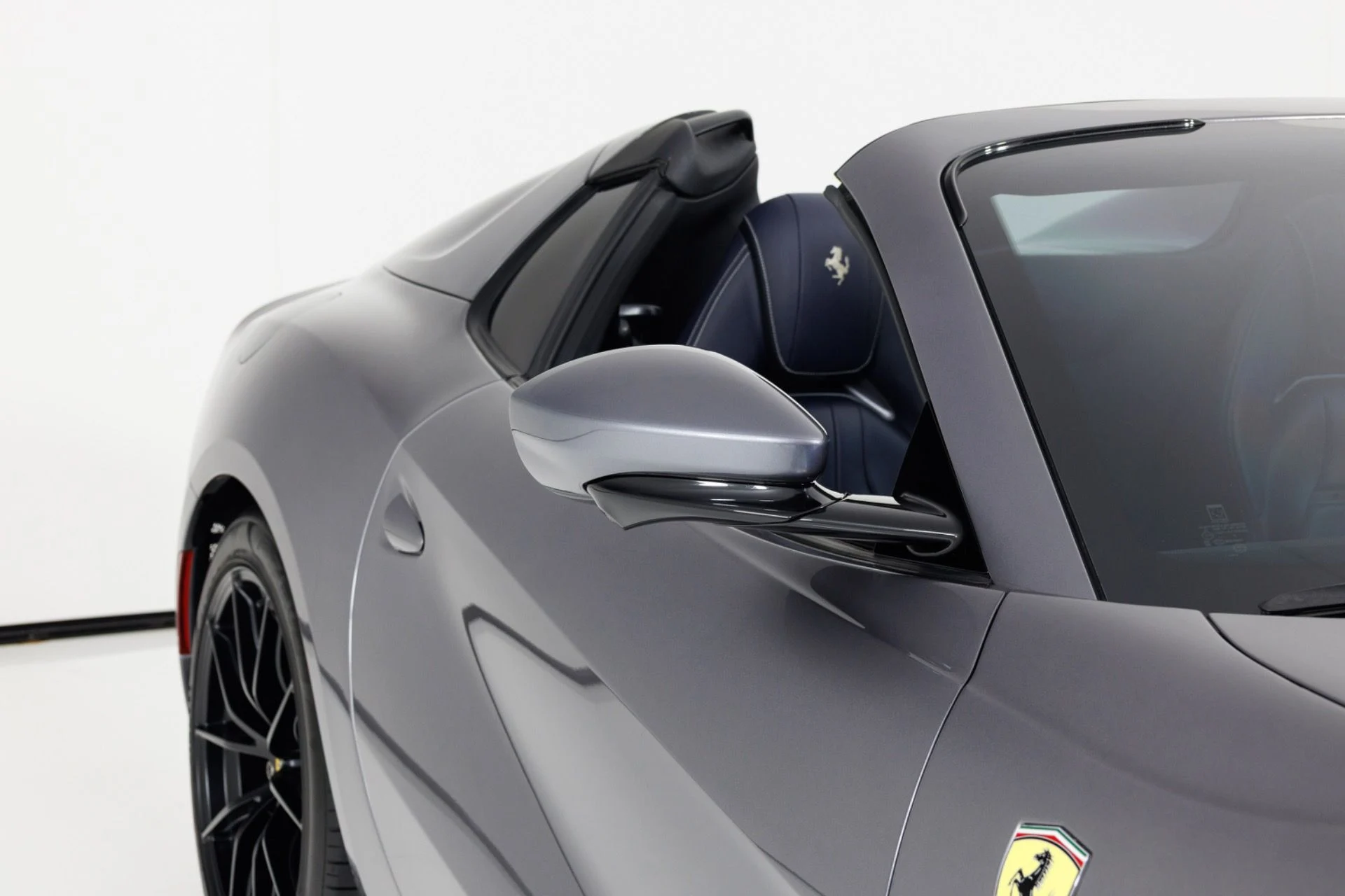 mph061_2948783934_Used_2021_Ferrari_812_GTS_1778536448_0322737d90