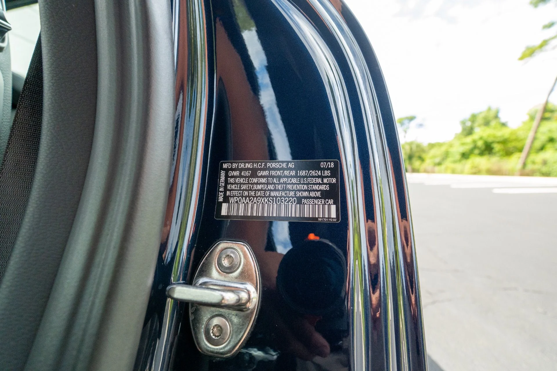 mph061_2953104233_Used_2019_Porsche_911_Carrera_1759430060_4bffaed343