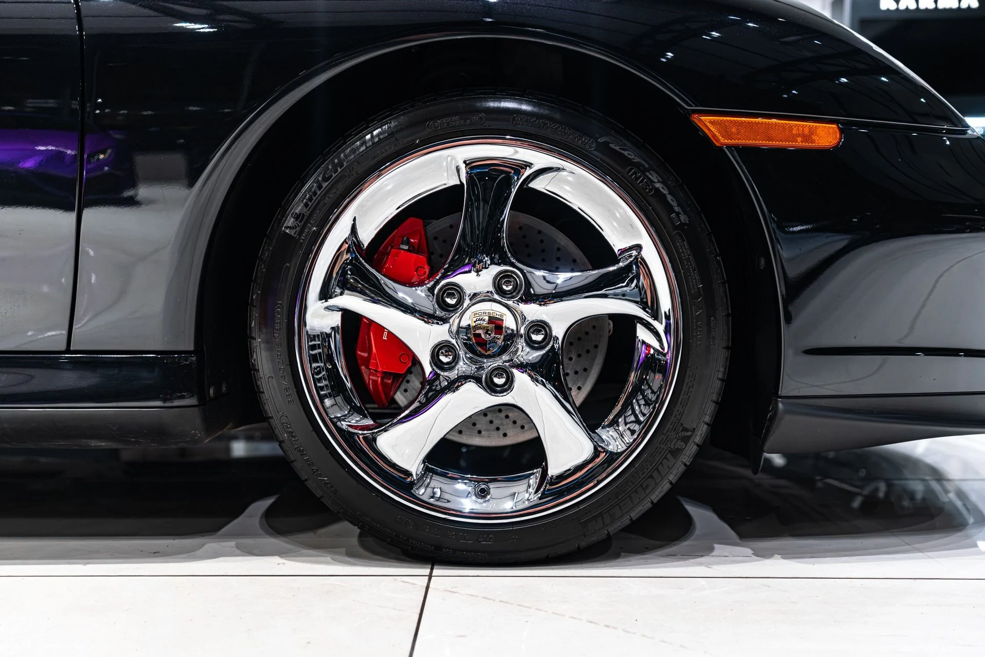 mph061_3001833833_13057_p62_l_6acd7ac765